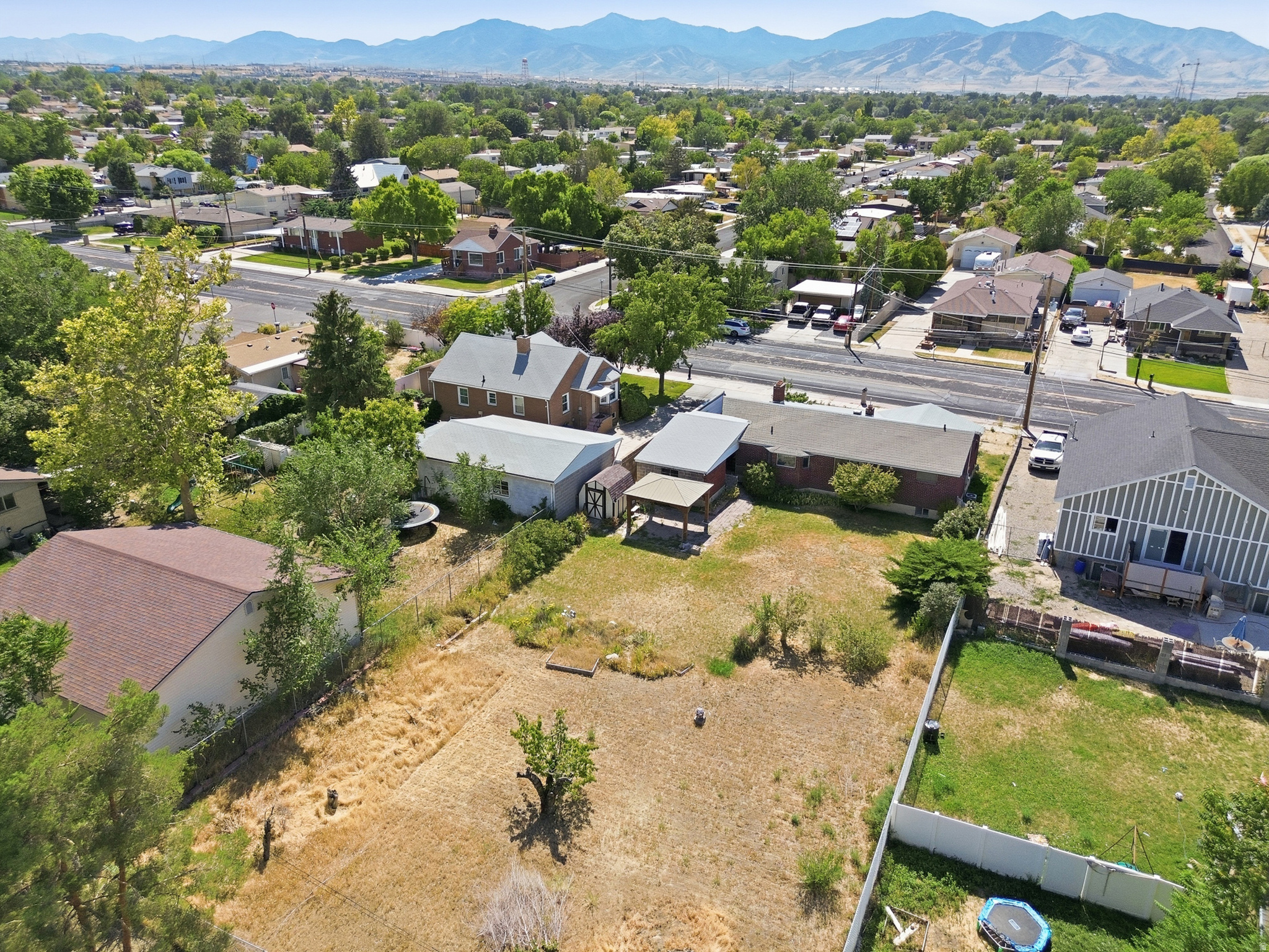 main property photo 39
