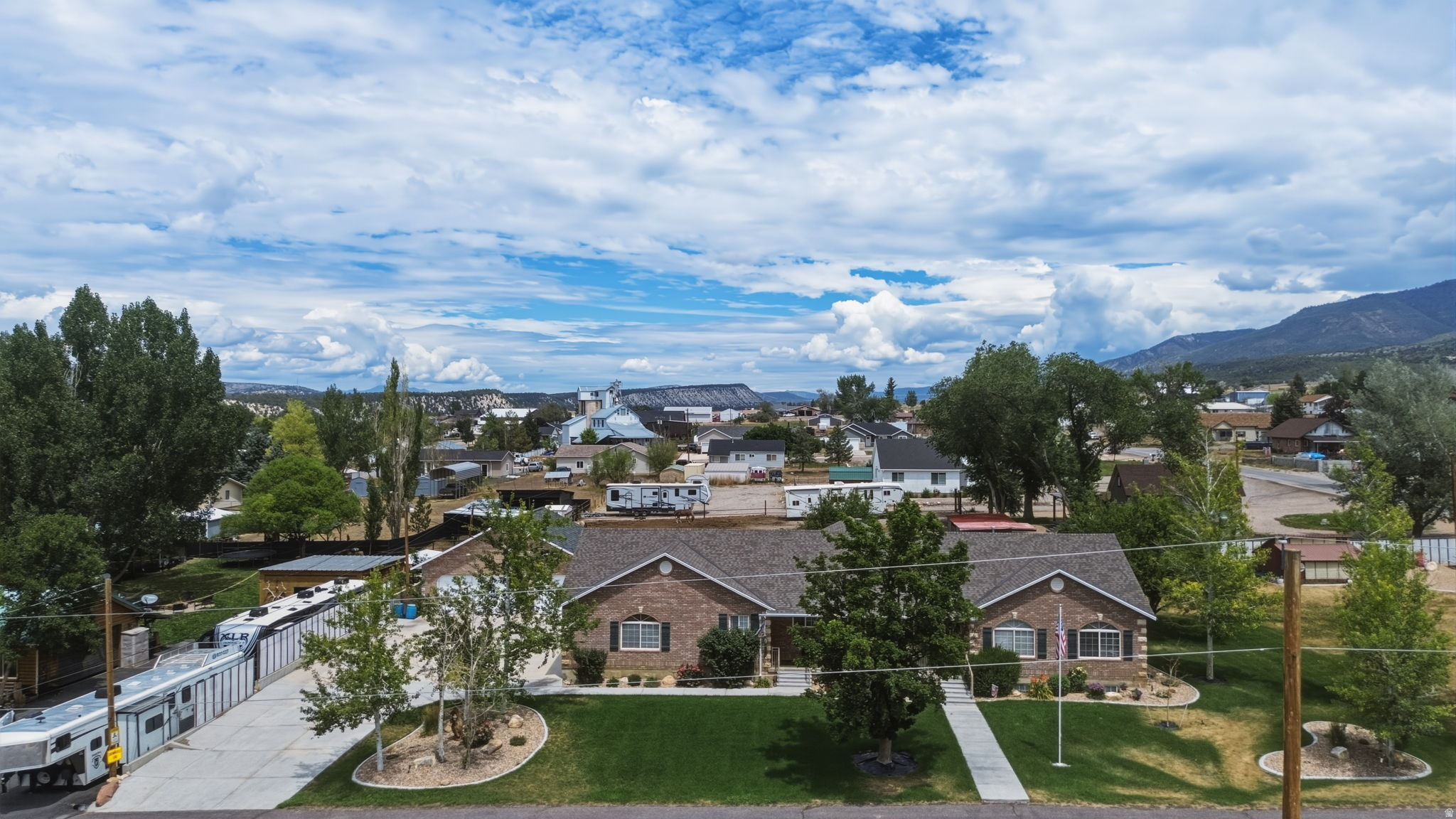 main property photo 44