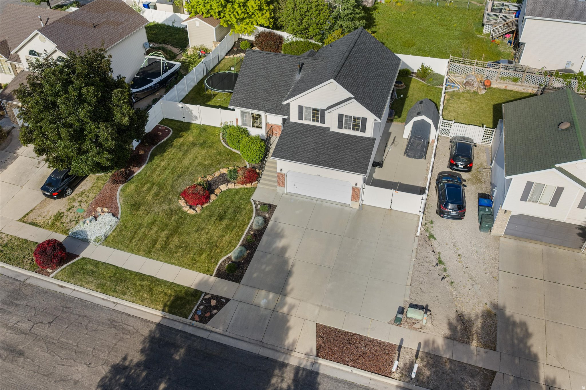main property photo 39