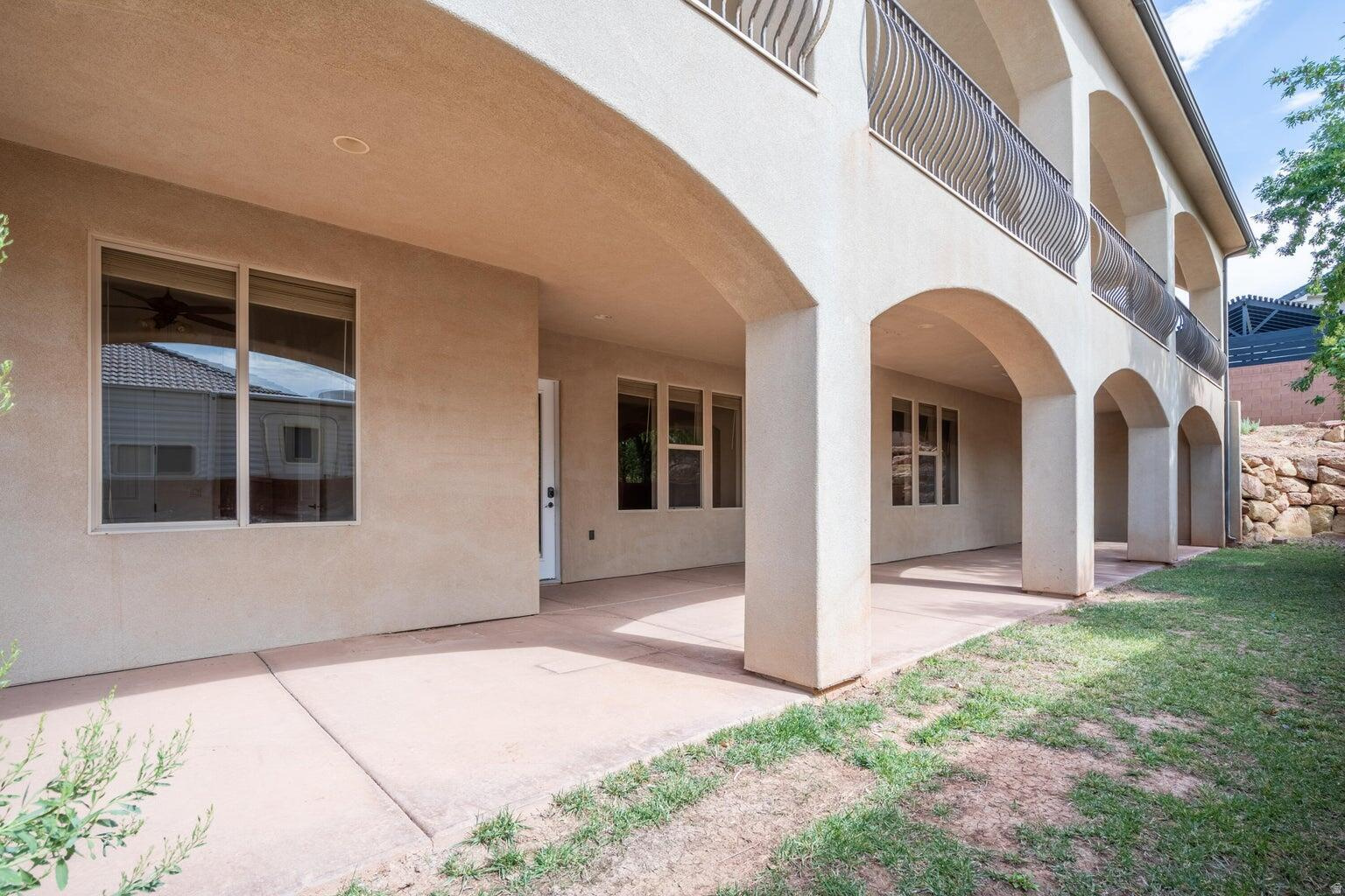 main property photo 40