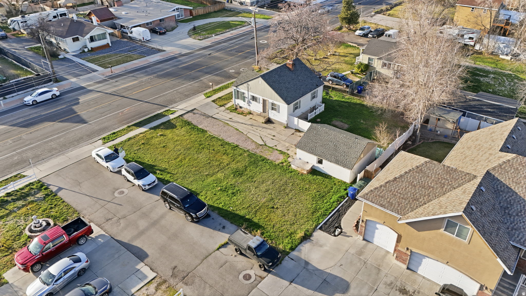 main property photo 19