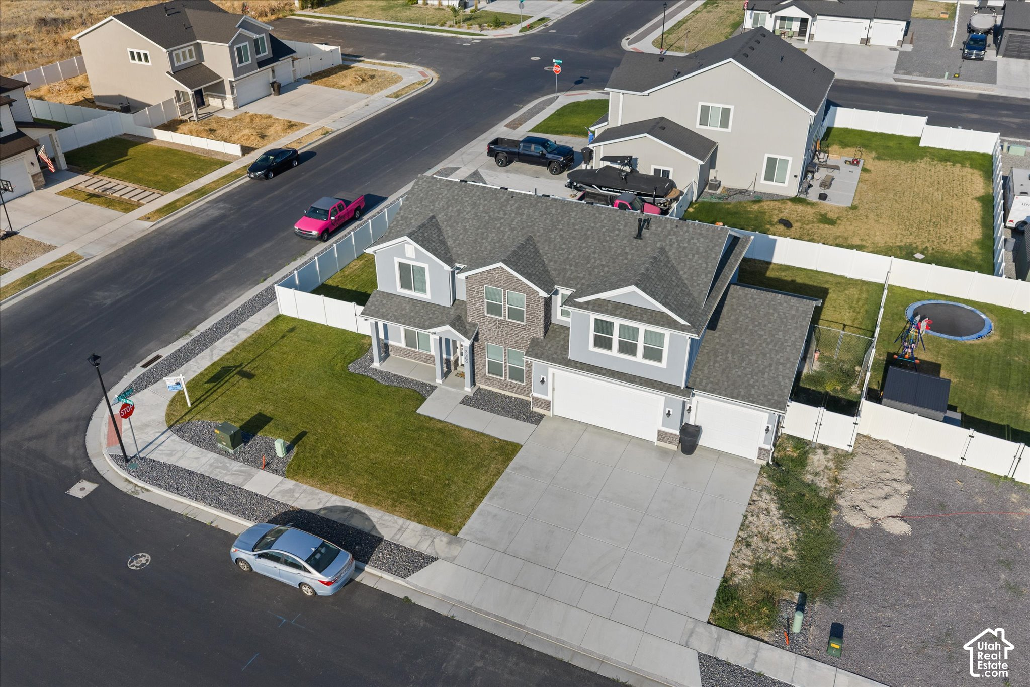main property photo 36