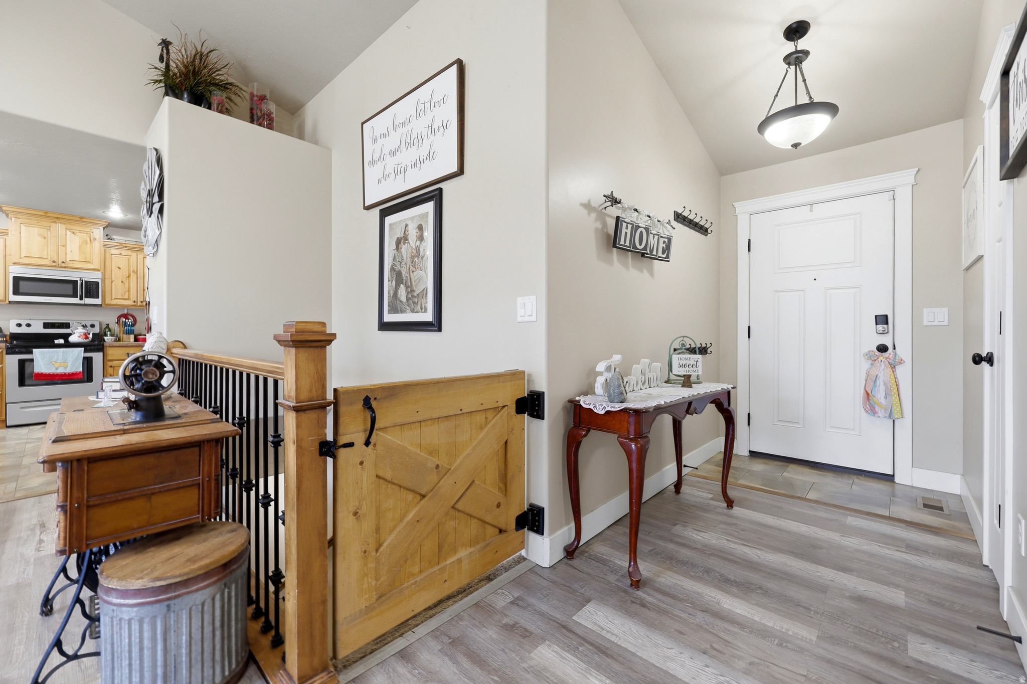 main property photo 5