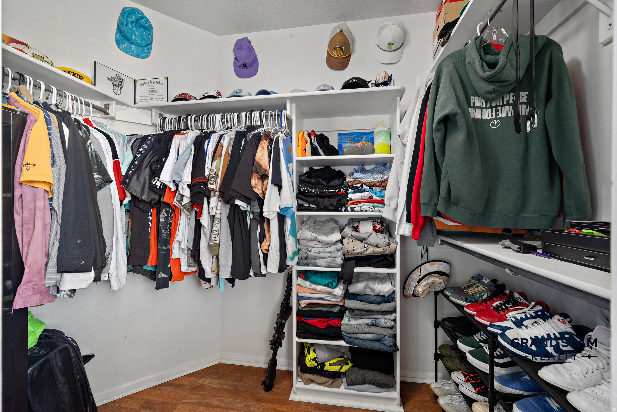 main property photo 17