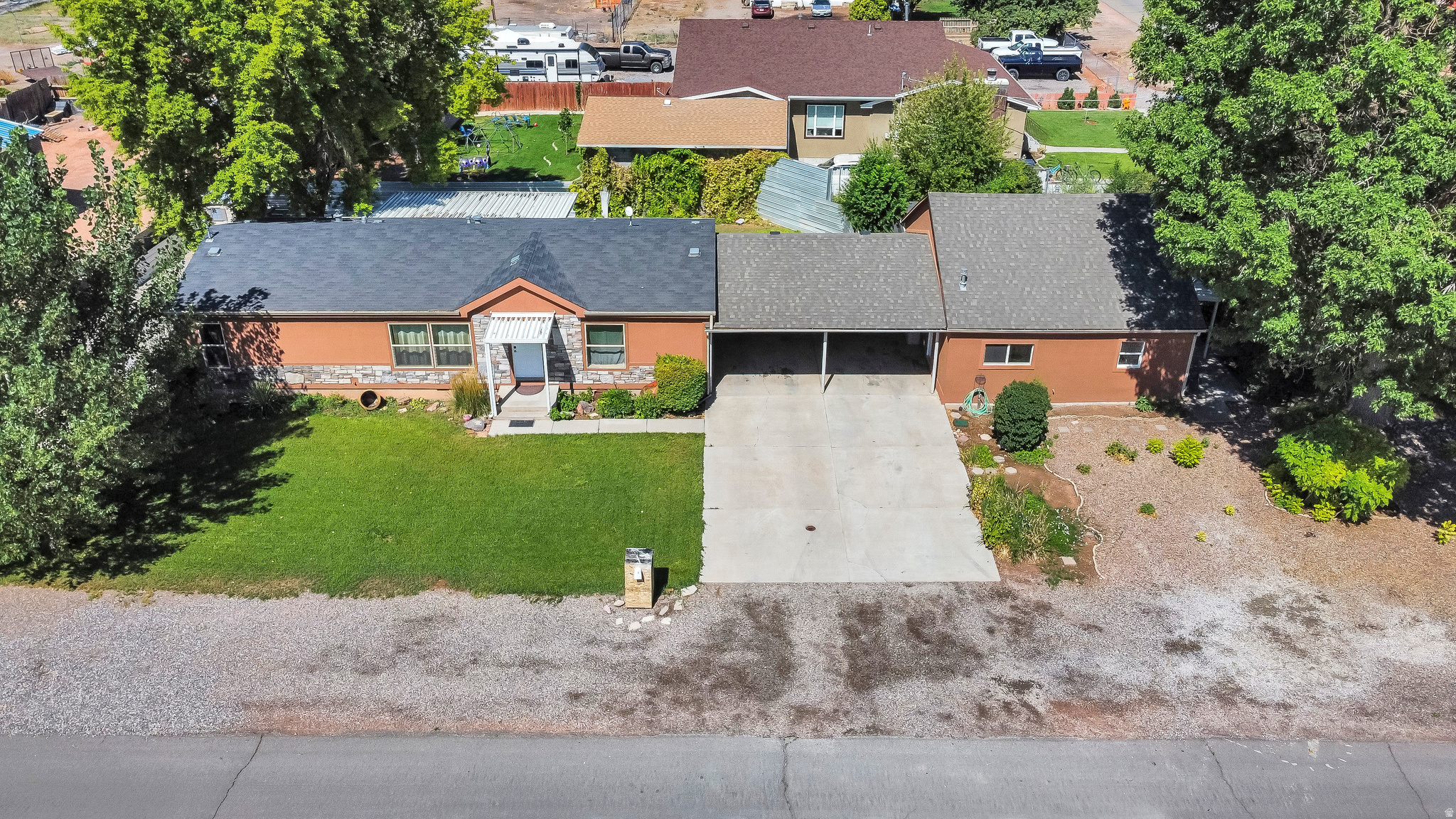 main property photo 44