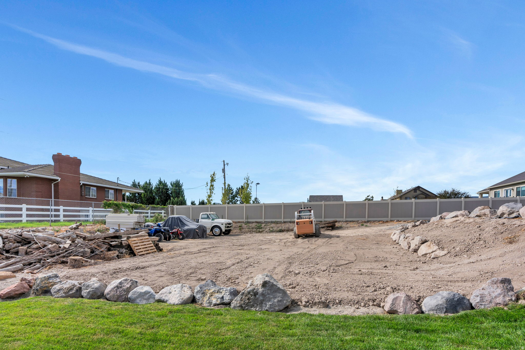 main property photo 43