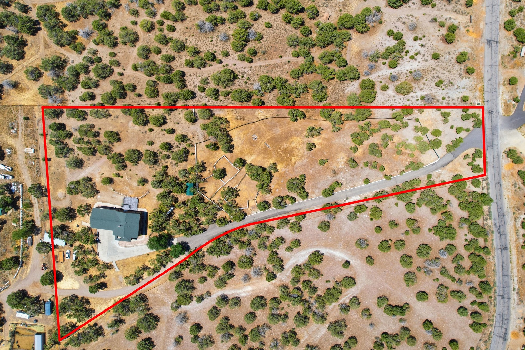 main property photo 4