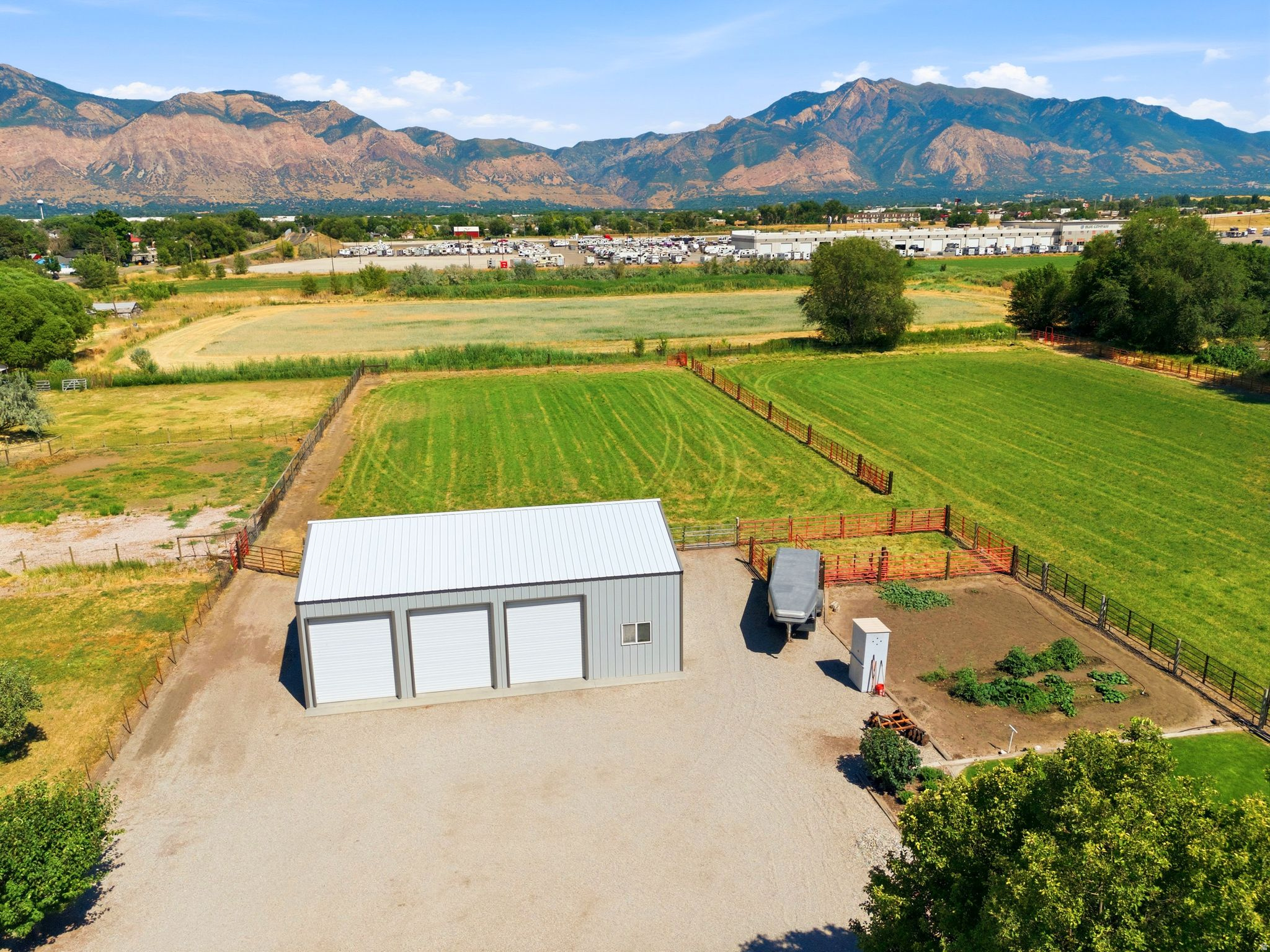 main property photo 17