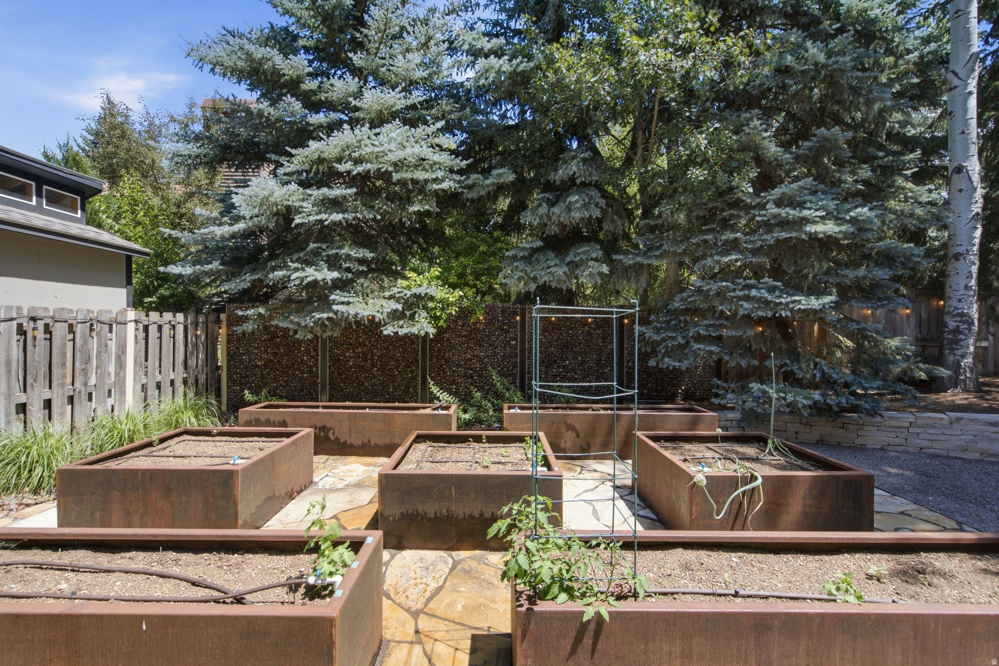 main property photo 73