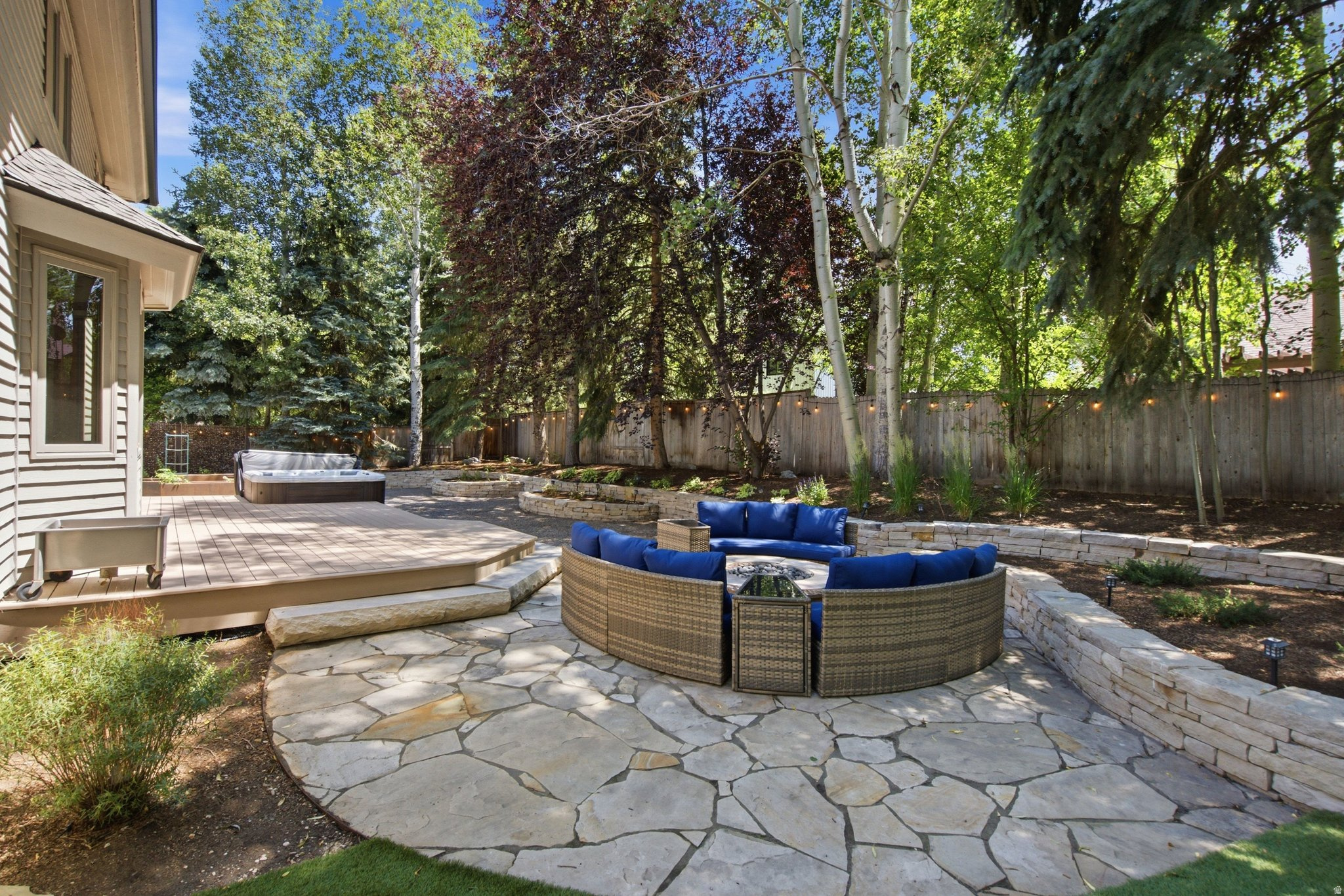 main property photo 88