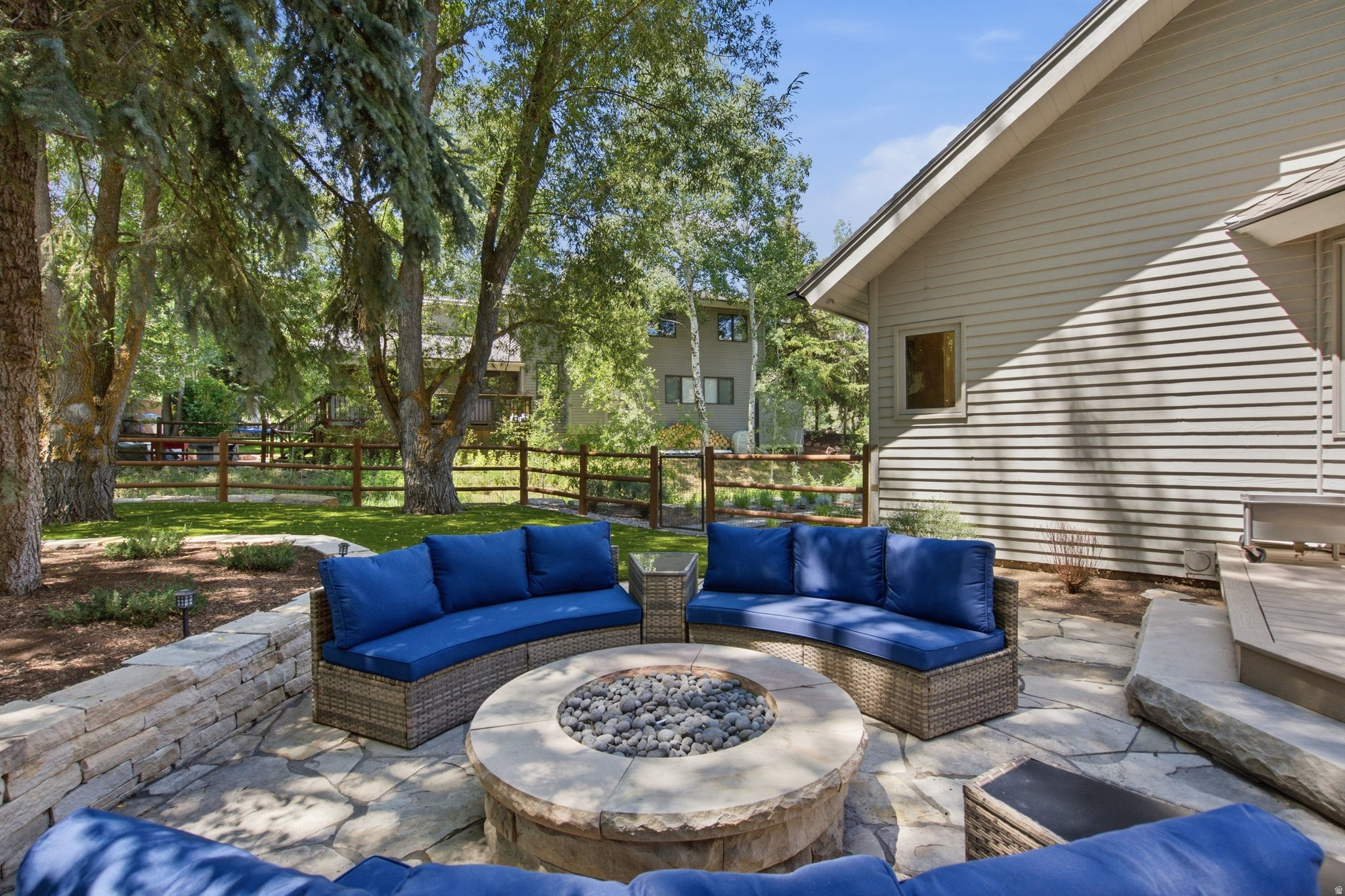 main property photo 95