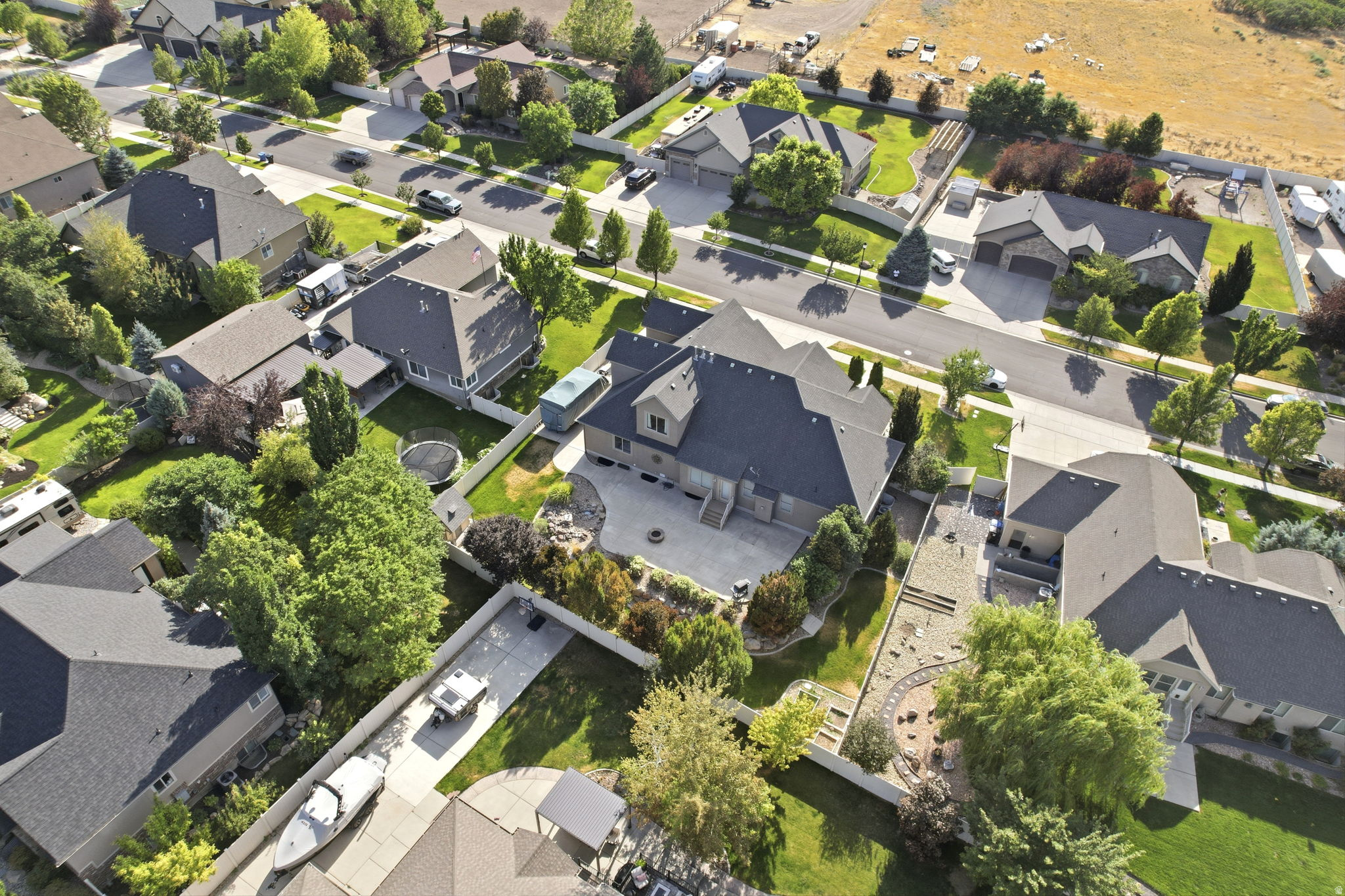 main property photo 41