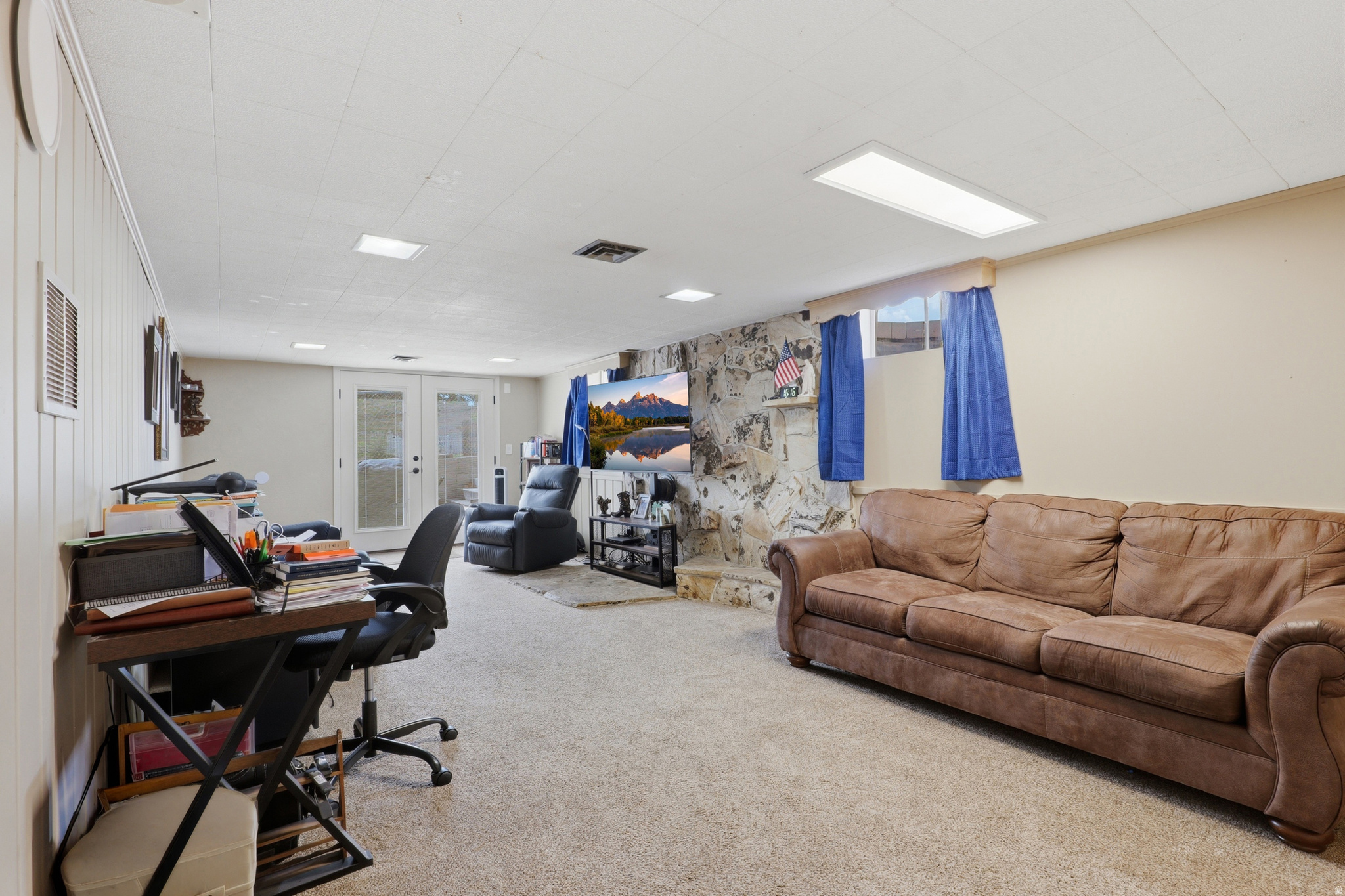 main property photo 15