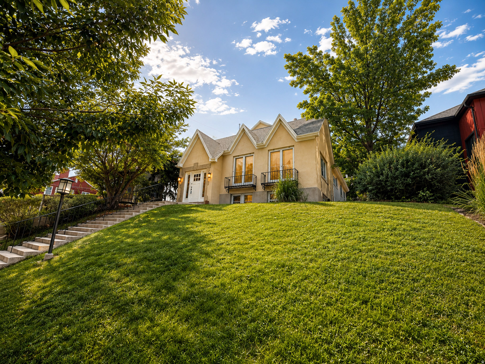 main property photo 2