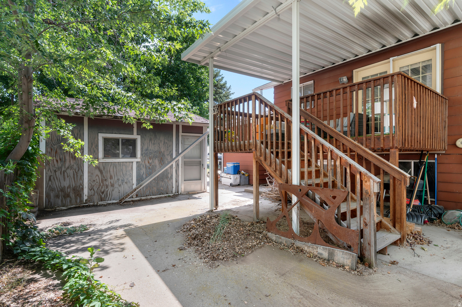 main property photo 23