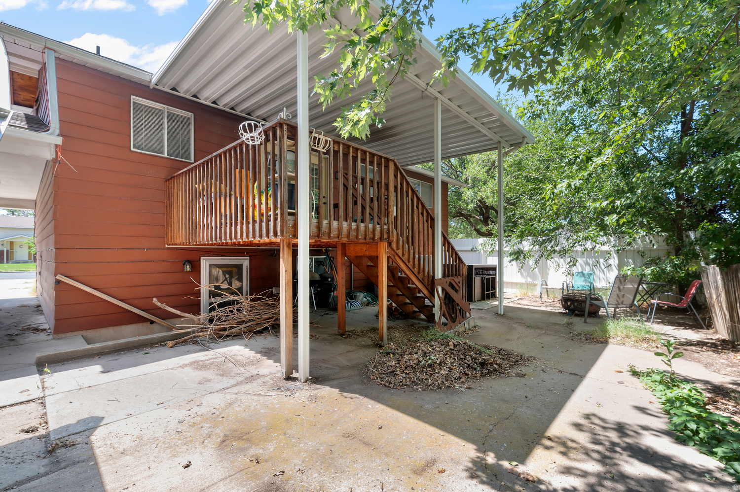 main property photo 24