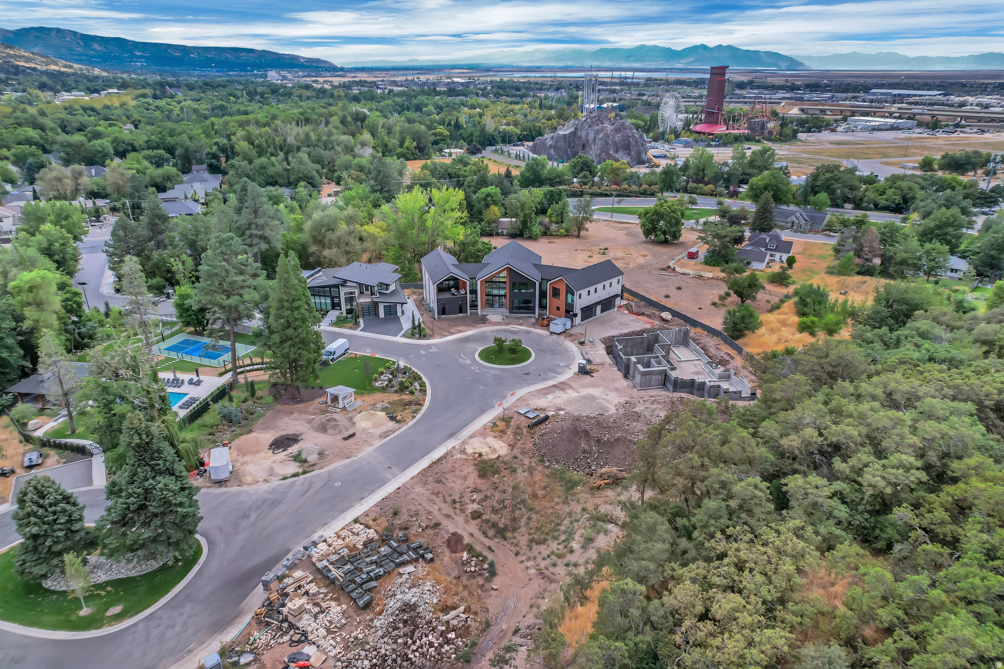 main property photo 17