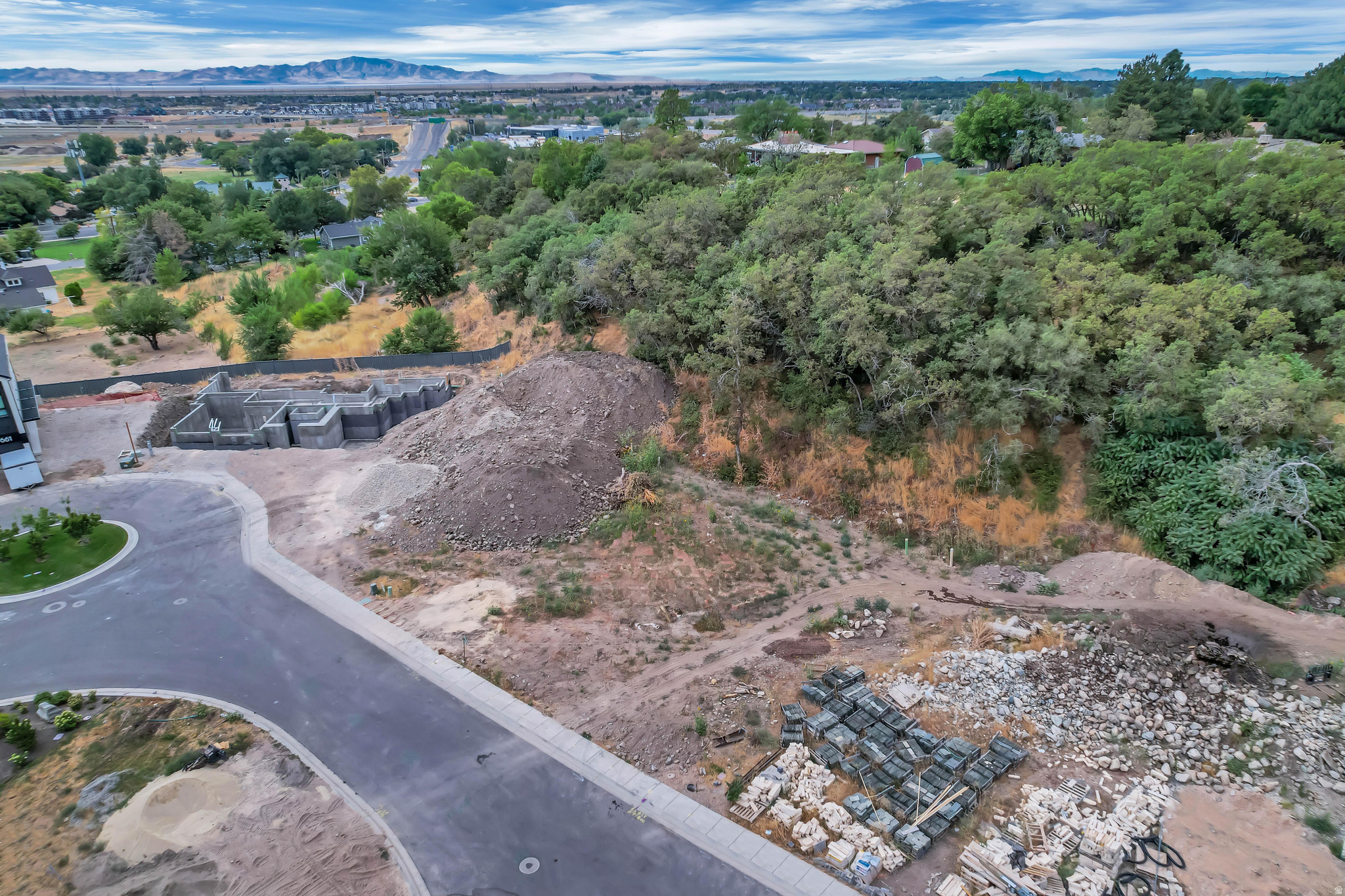 main property photo 61