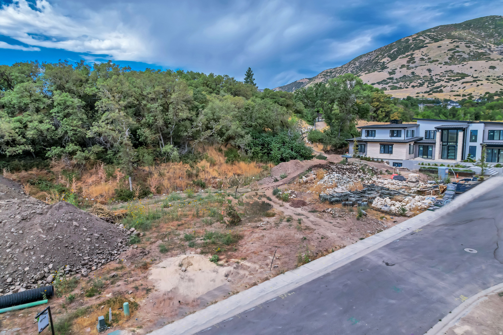 main property photo 70