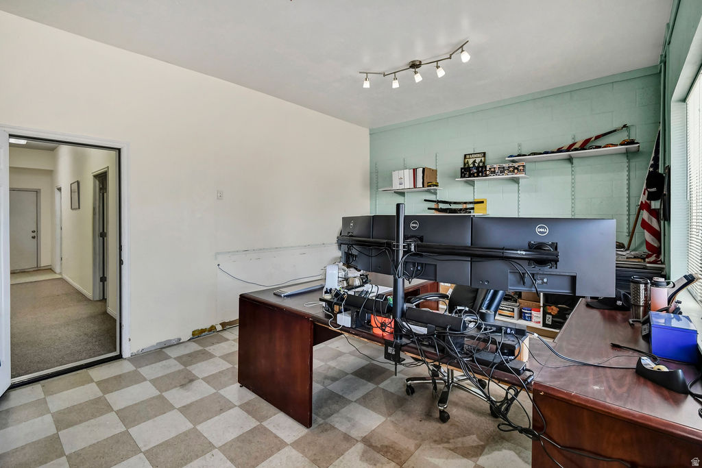 main property photo 13
