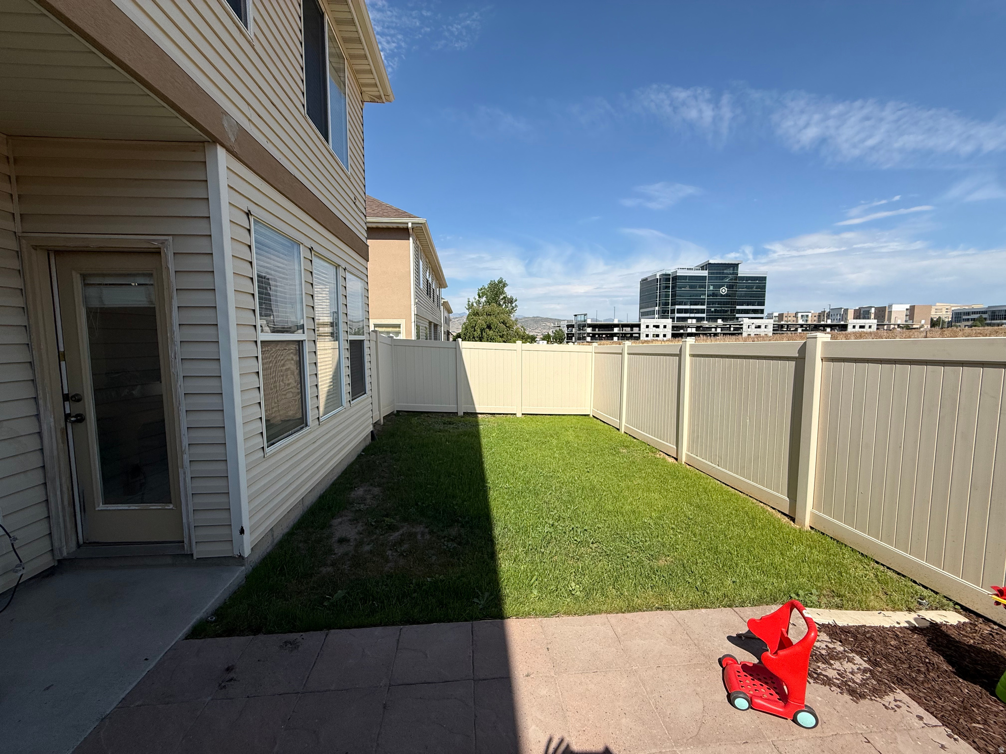 main property photo 19