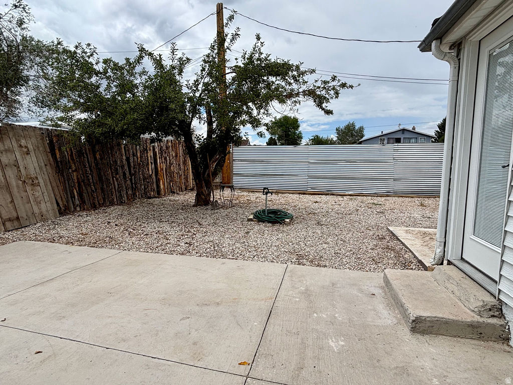 main property photo 25