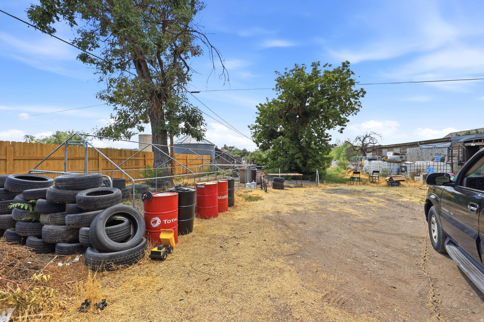 main property photo 29
