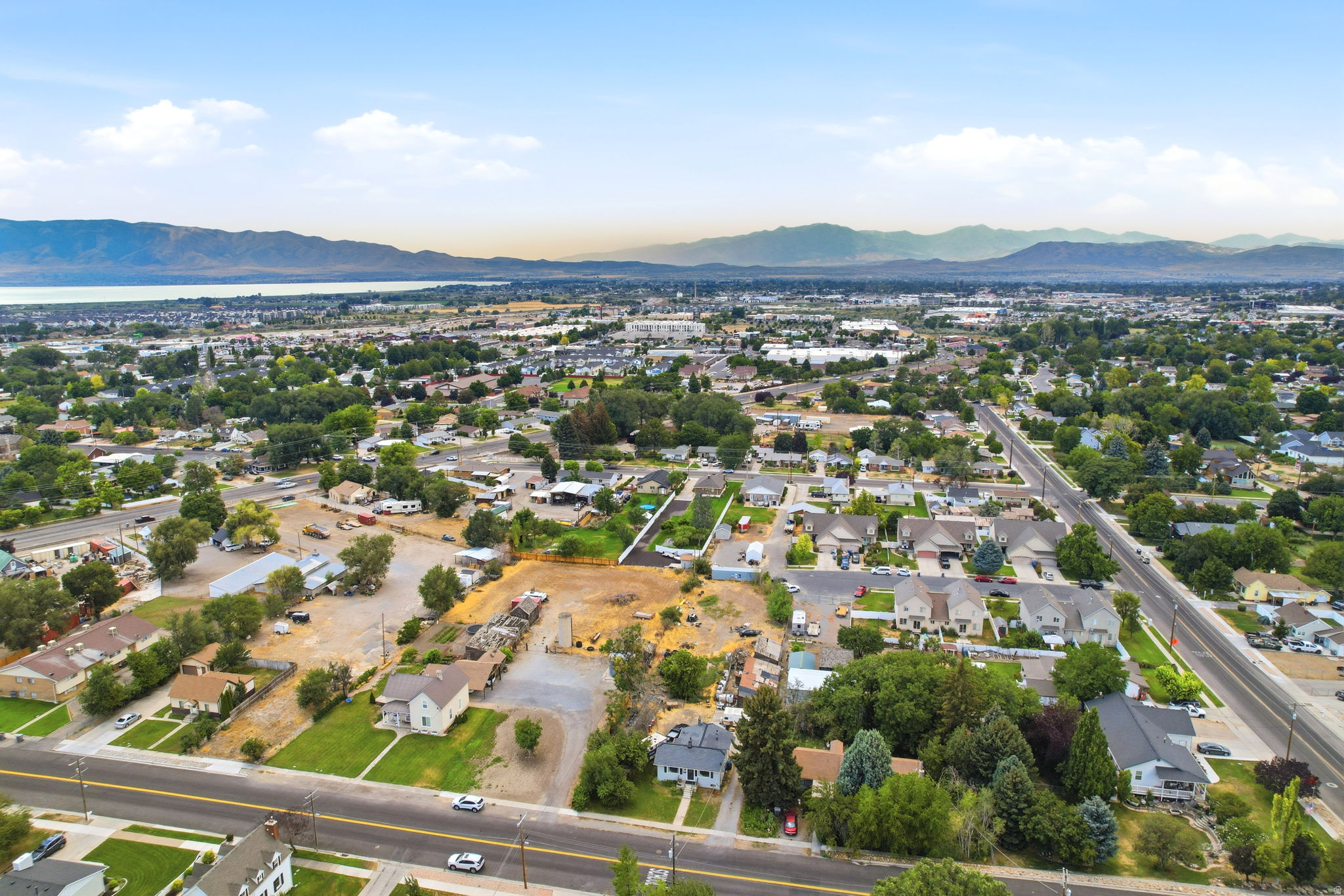 main property photo 40