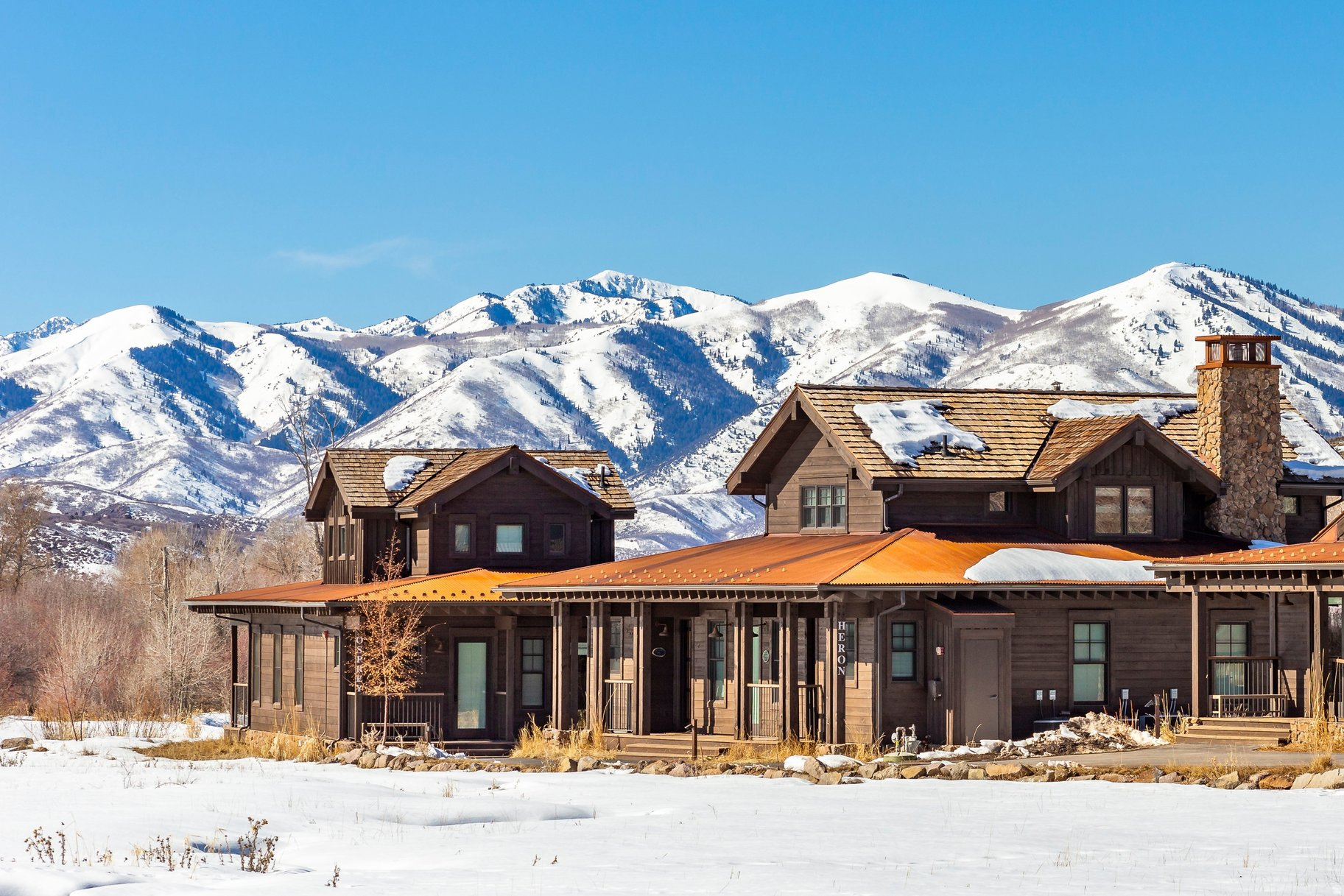 main property photo 28
