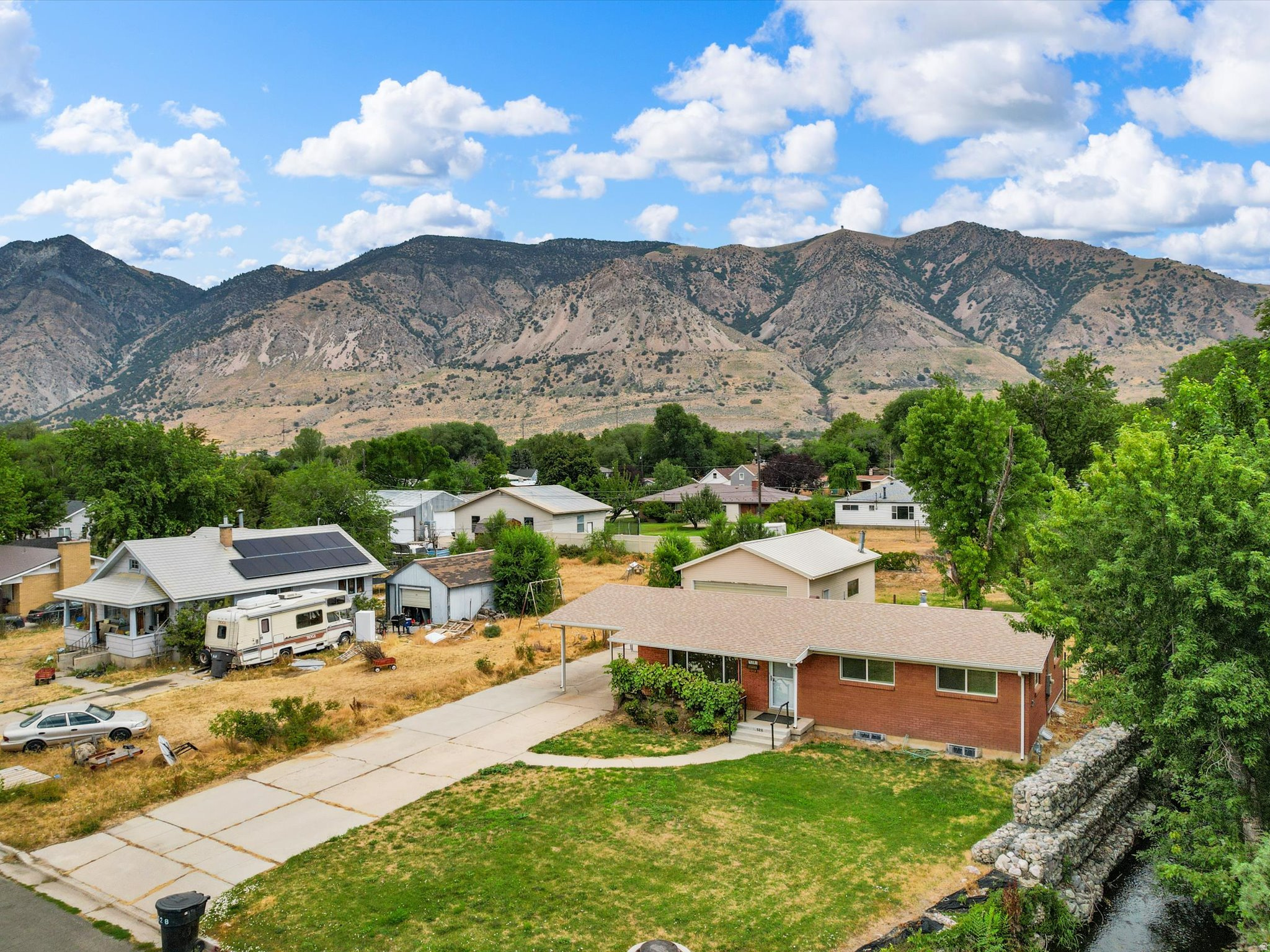 main property photo 26