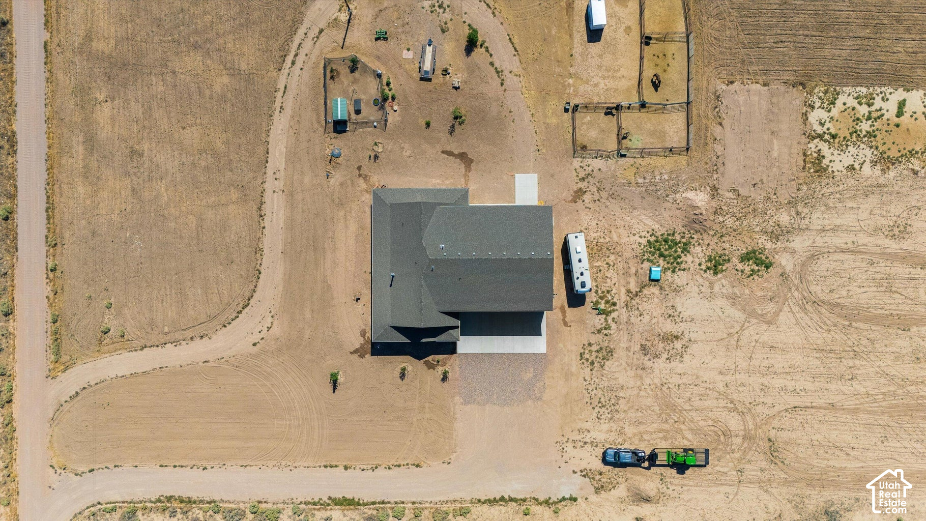 main property photo 35