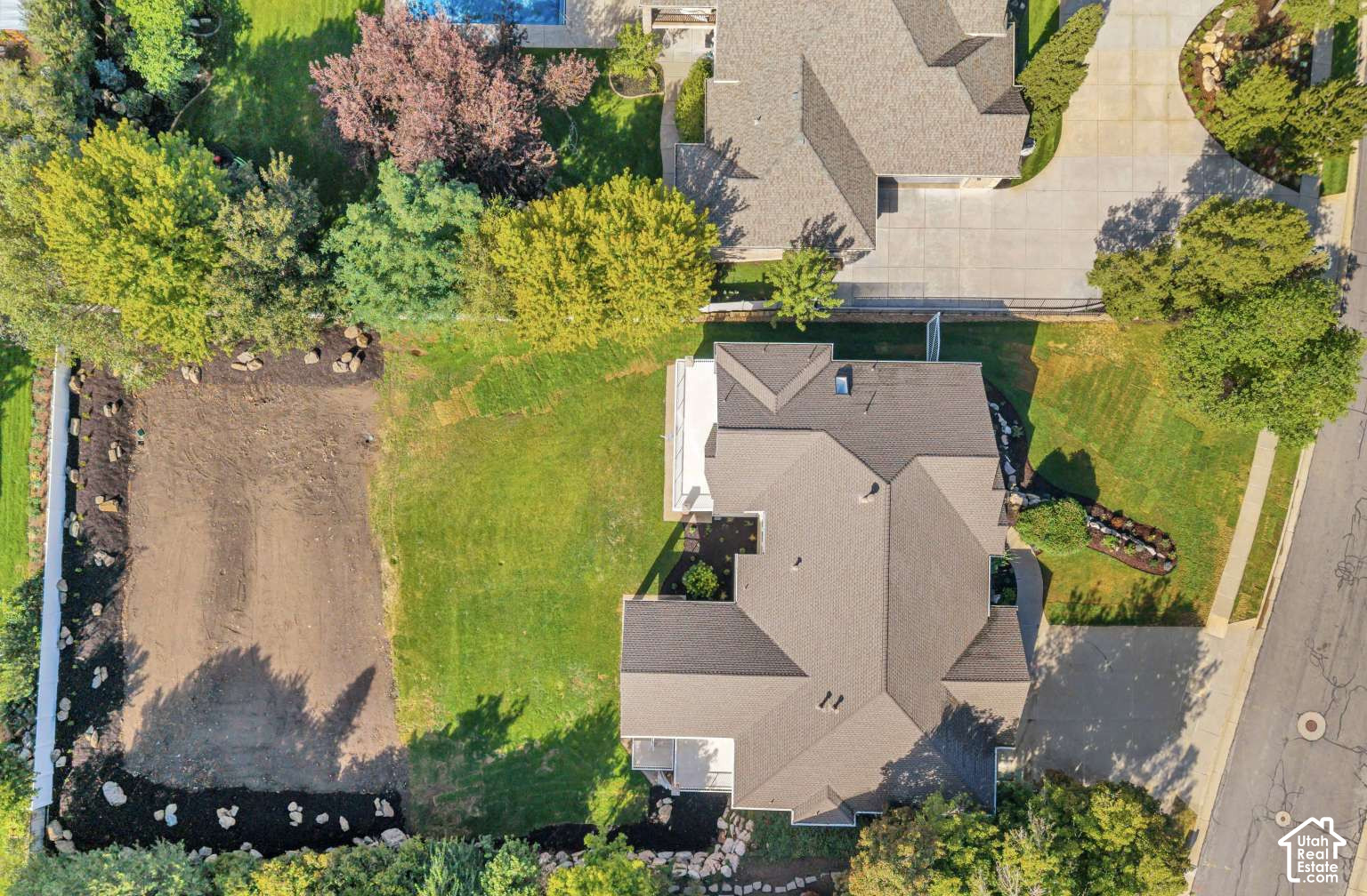 main property photo 61