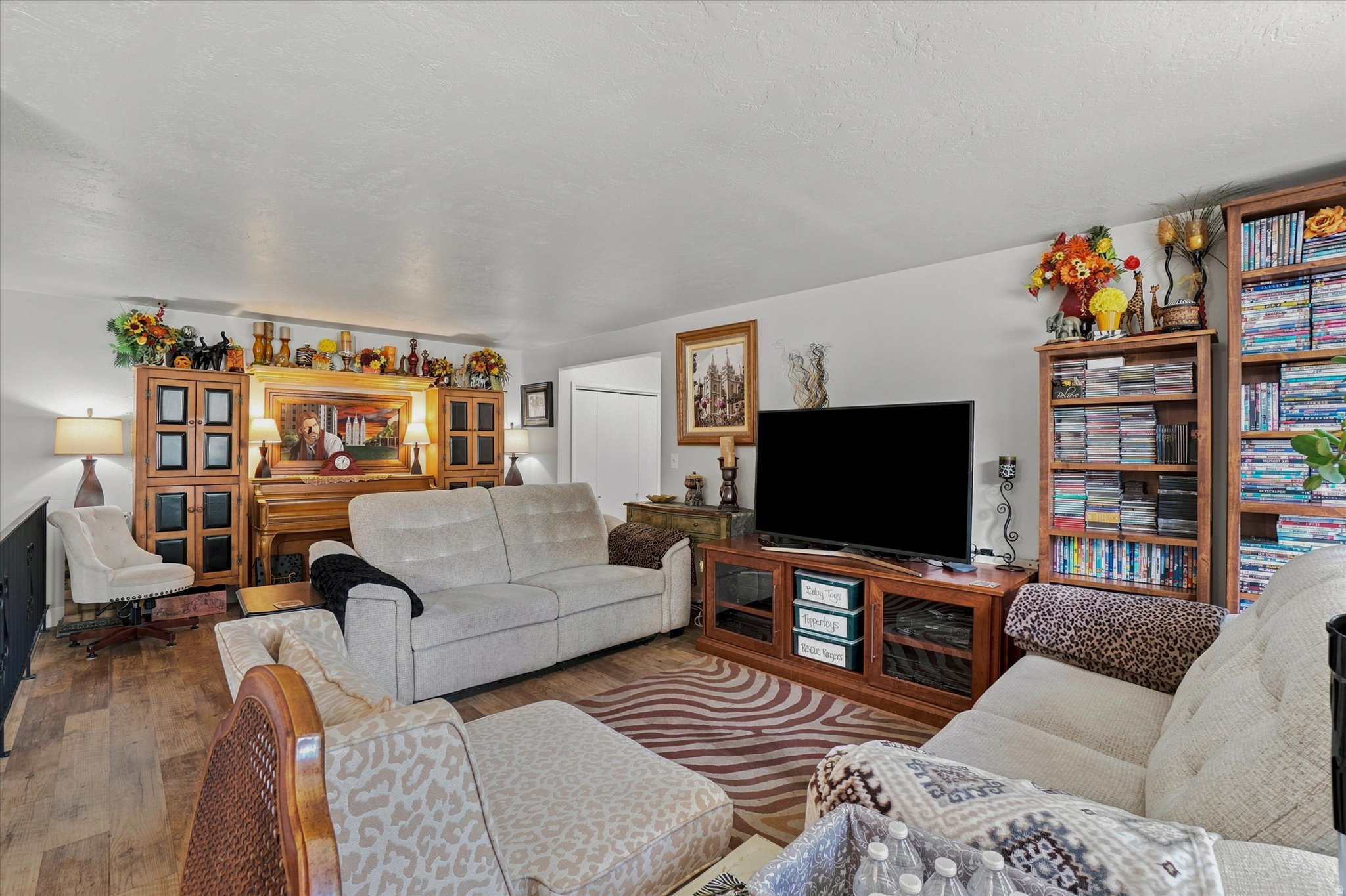 main property photo 5