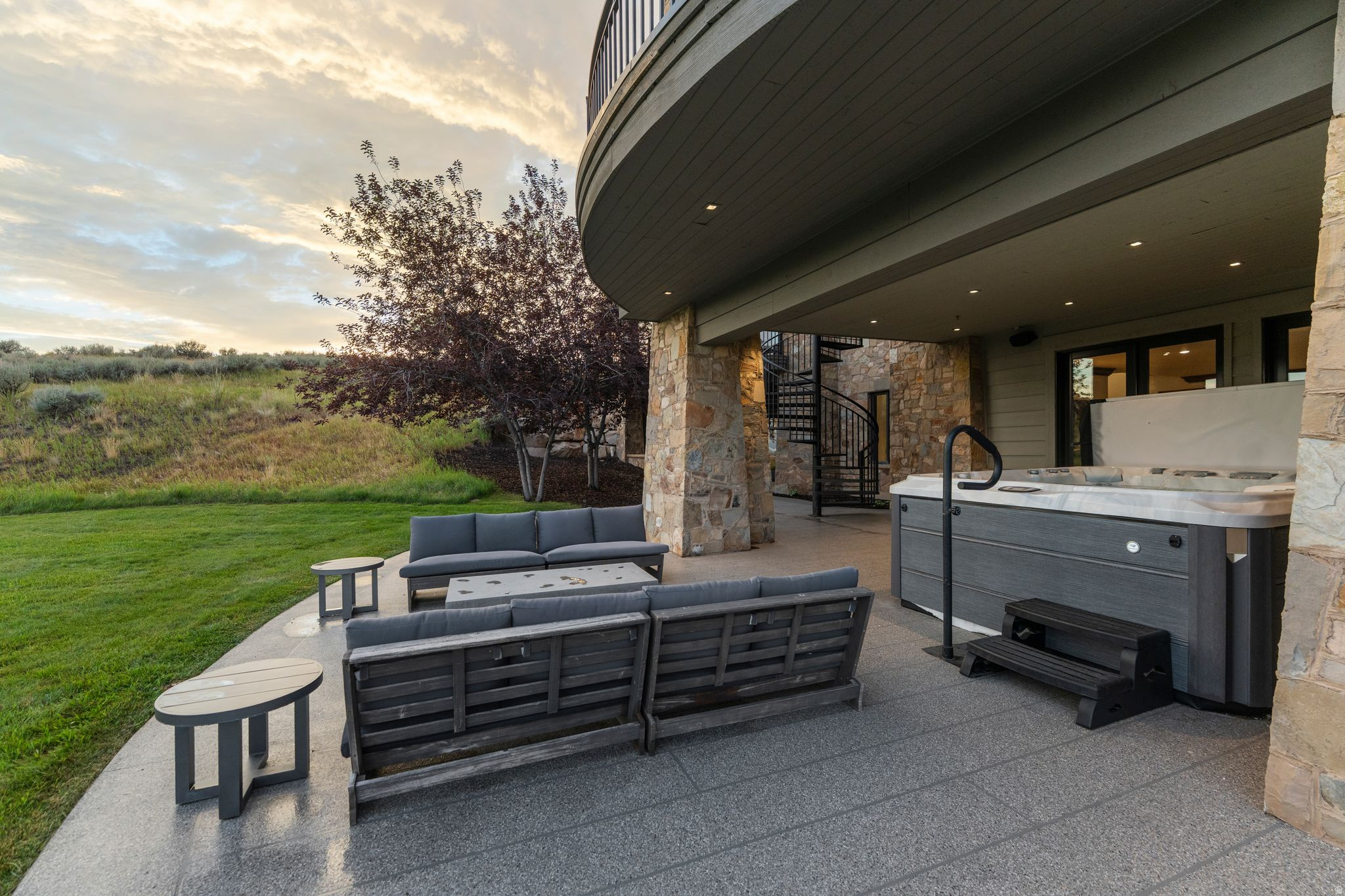 main property photo 108