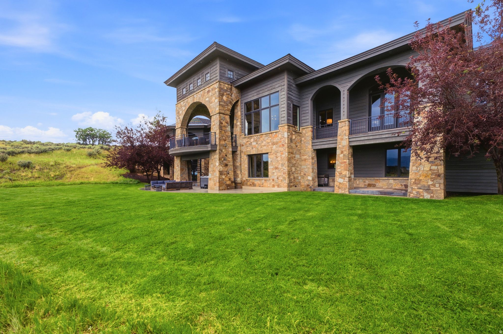 main property photo 120