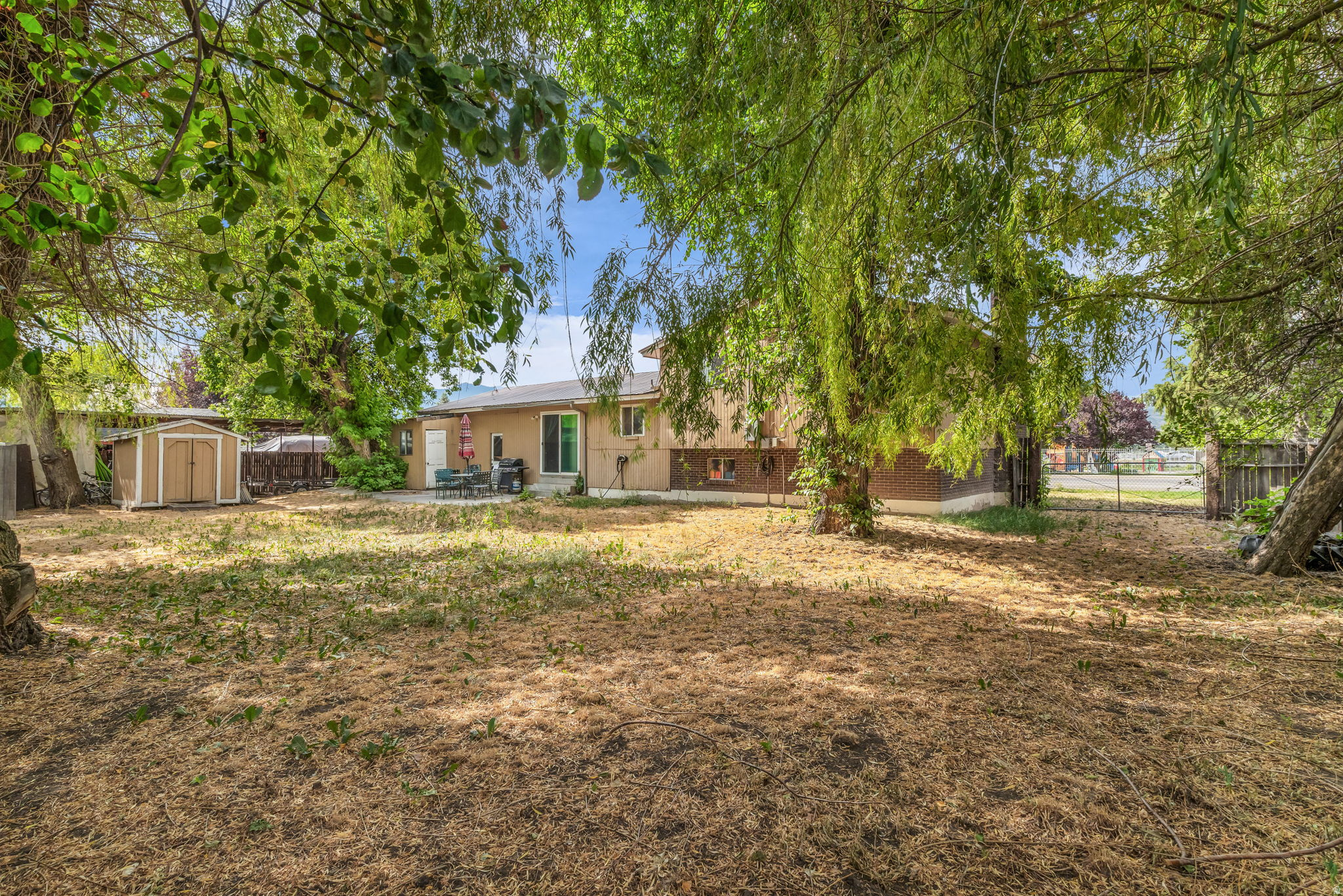 main property photo 33