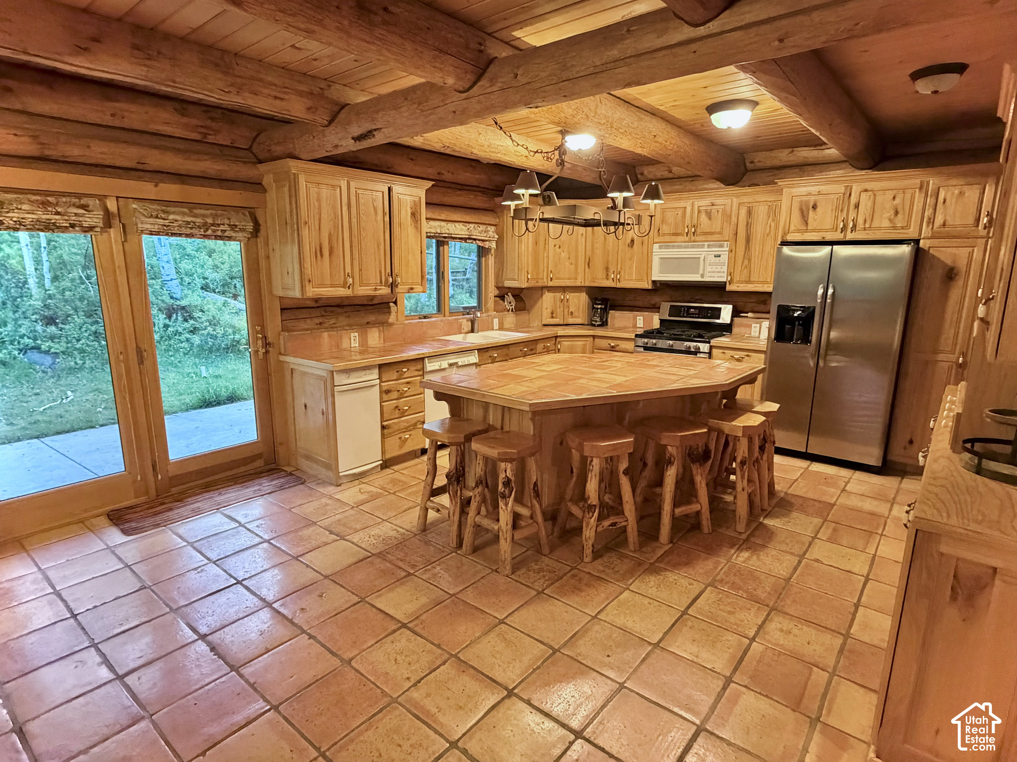 main property photo 7