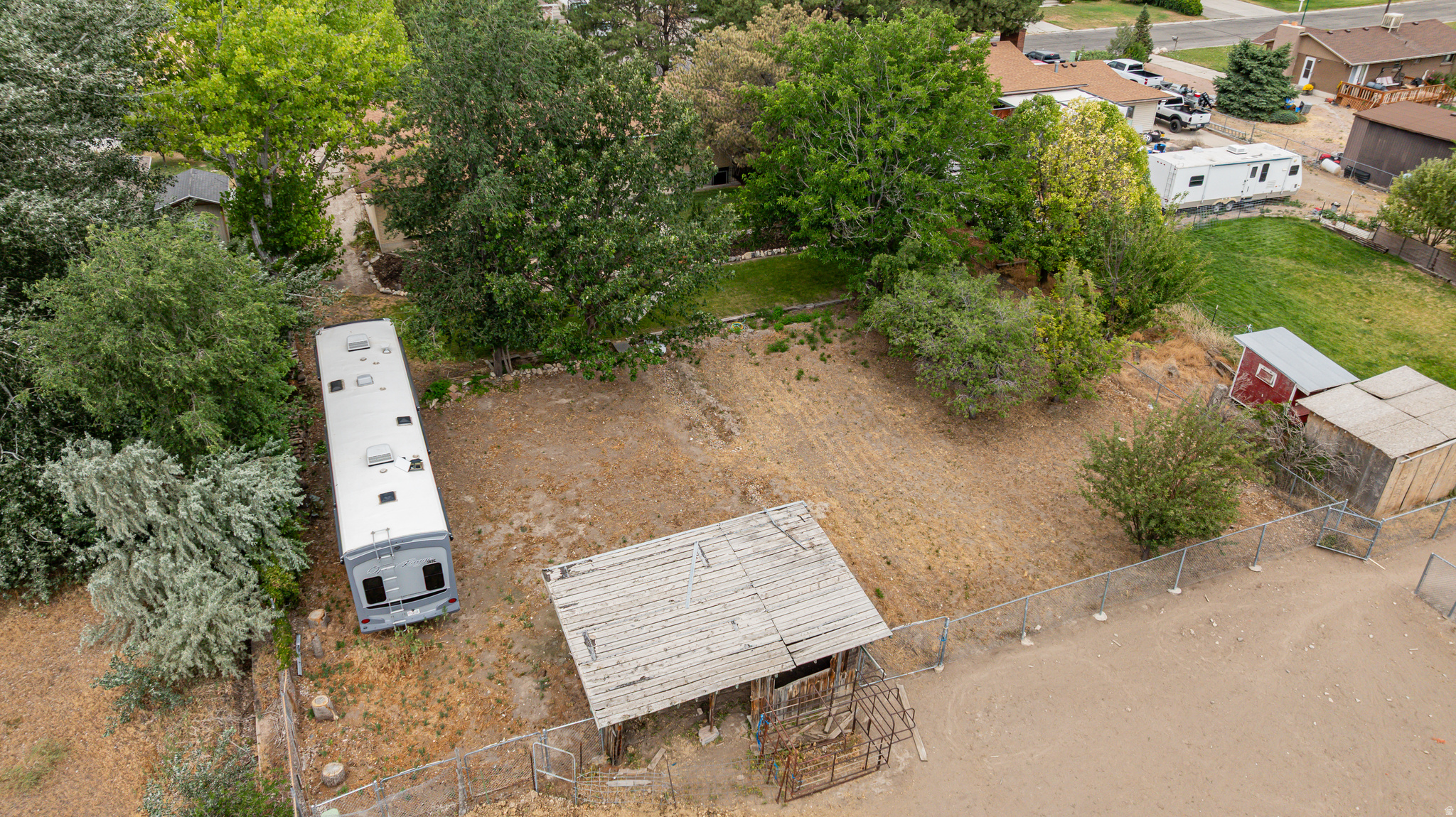 main property photo 39
