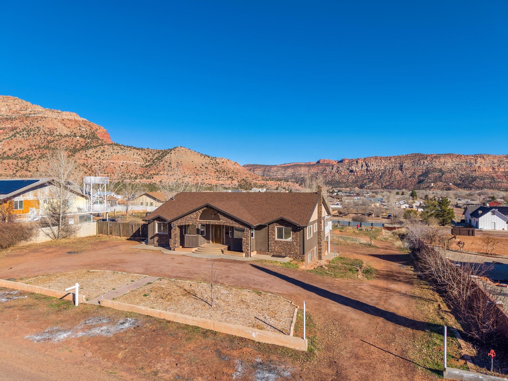 main property photo 80