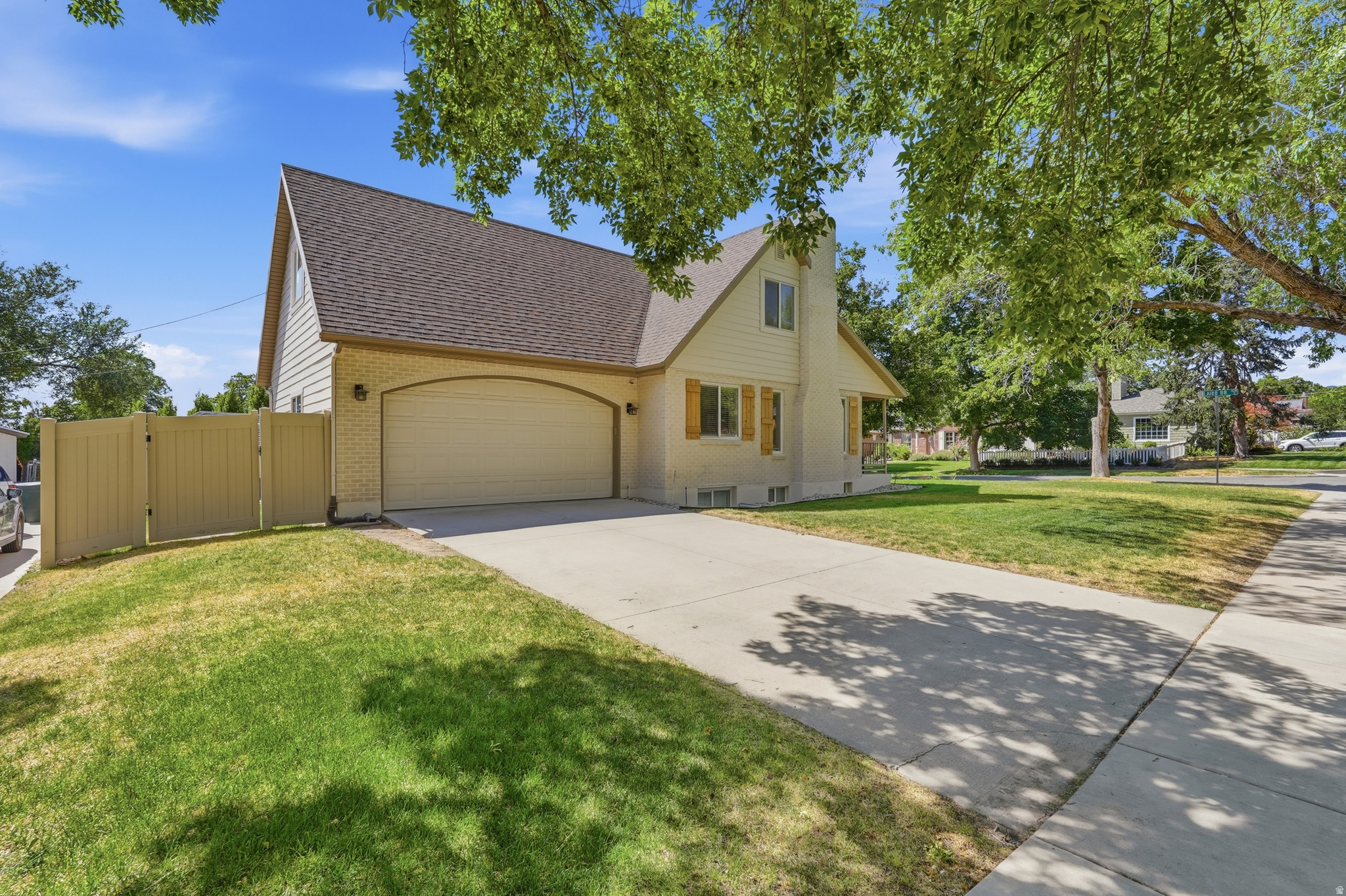 main property photo 60