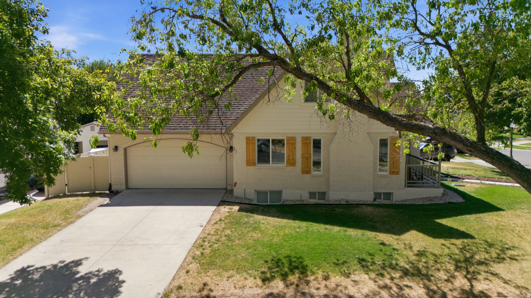 main property photo 70