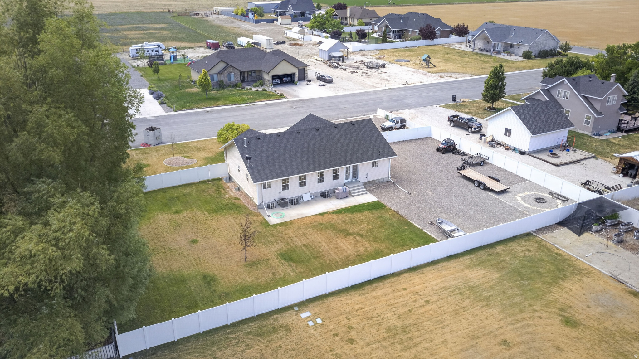 main property photo 43