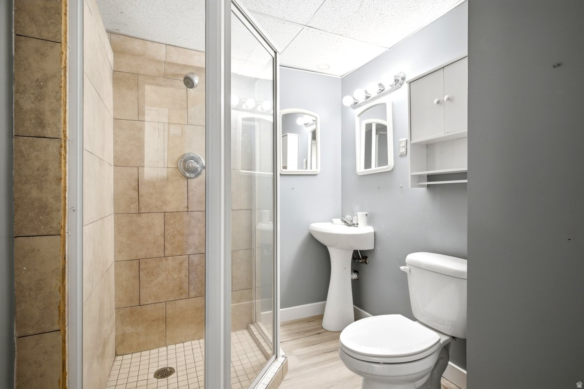 main property photo 11