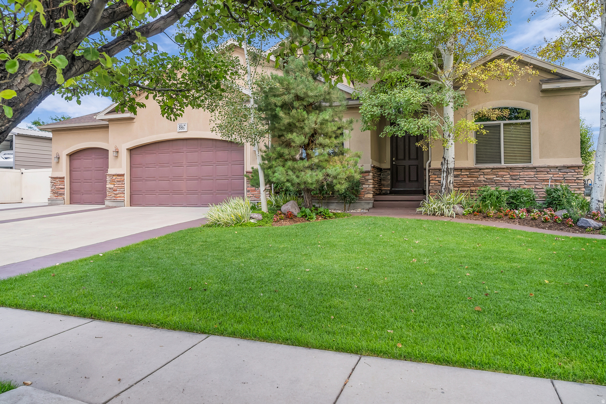 main property photo 49