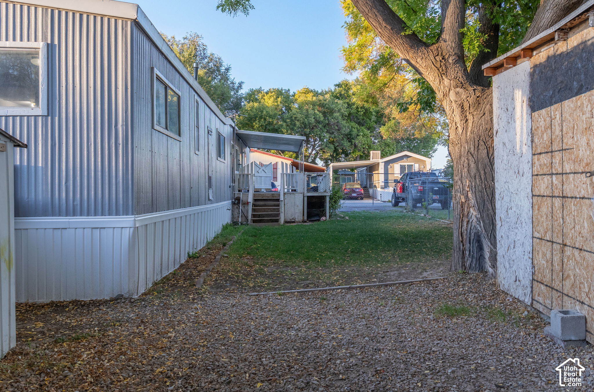 main property photo 18