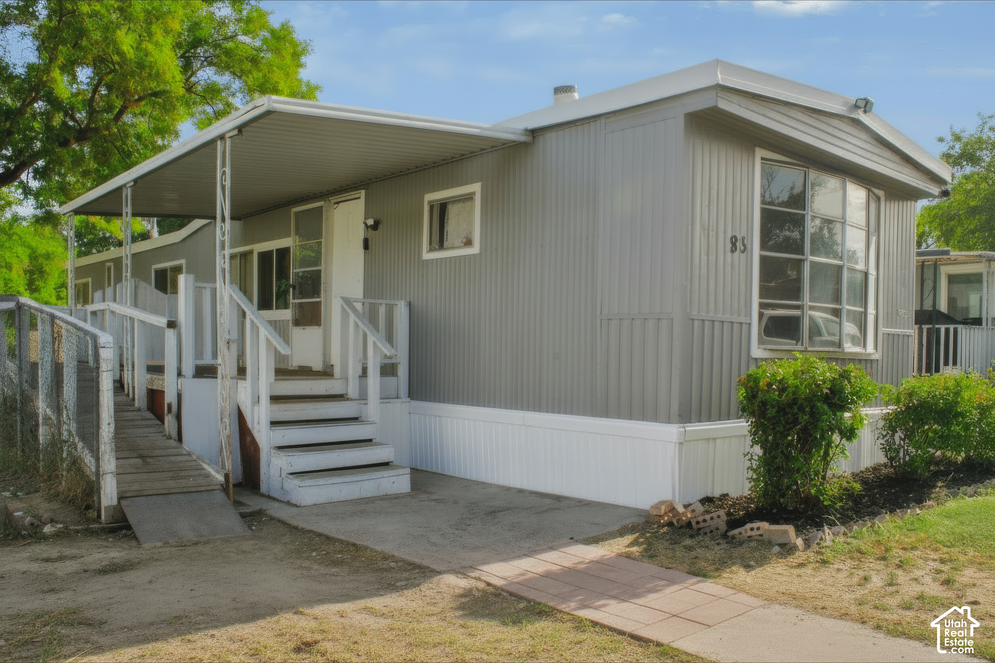 main property photo 5