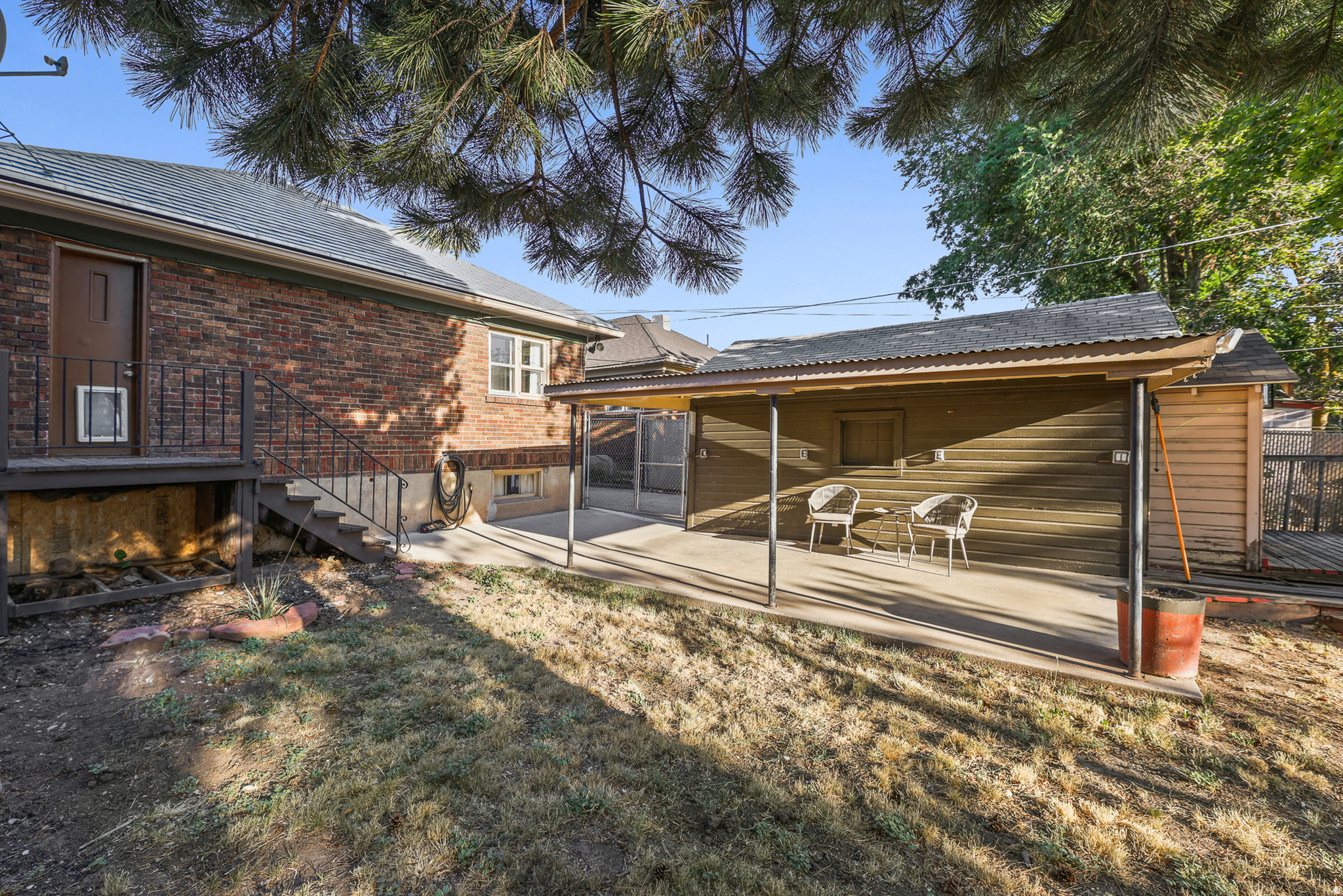 main property photo 27