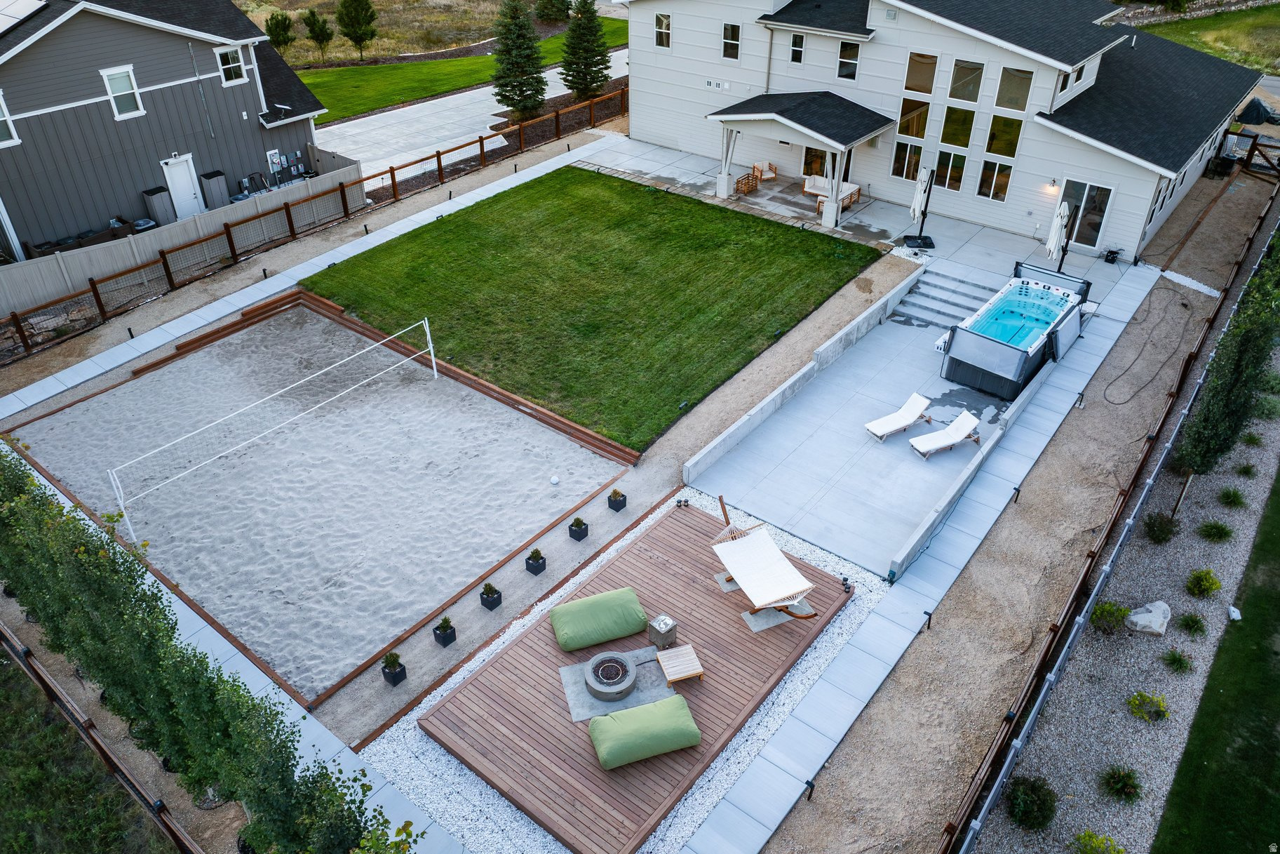main property photo 22