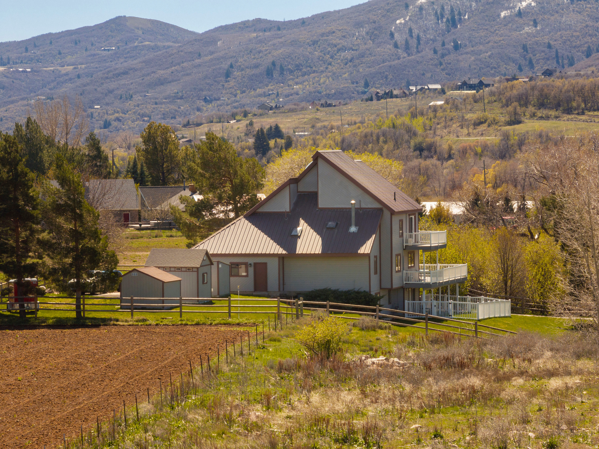 main property photo 27
