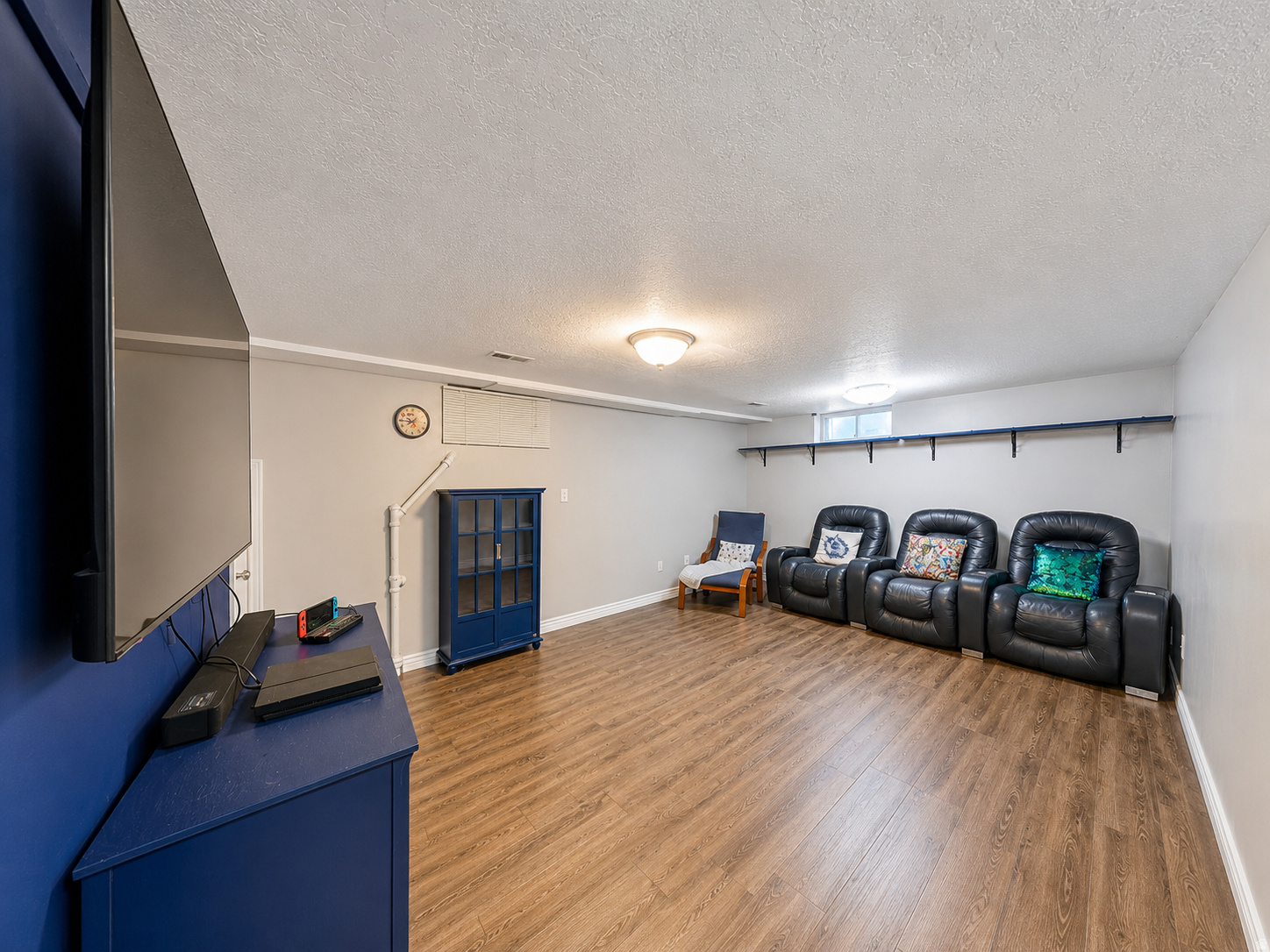 main property photo 22